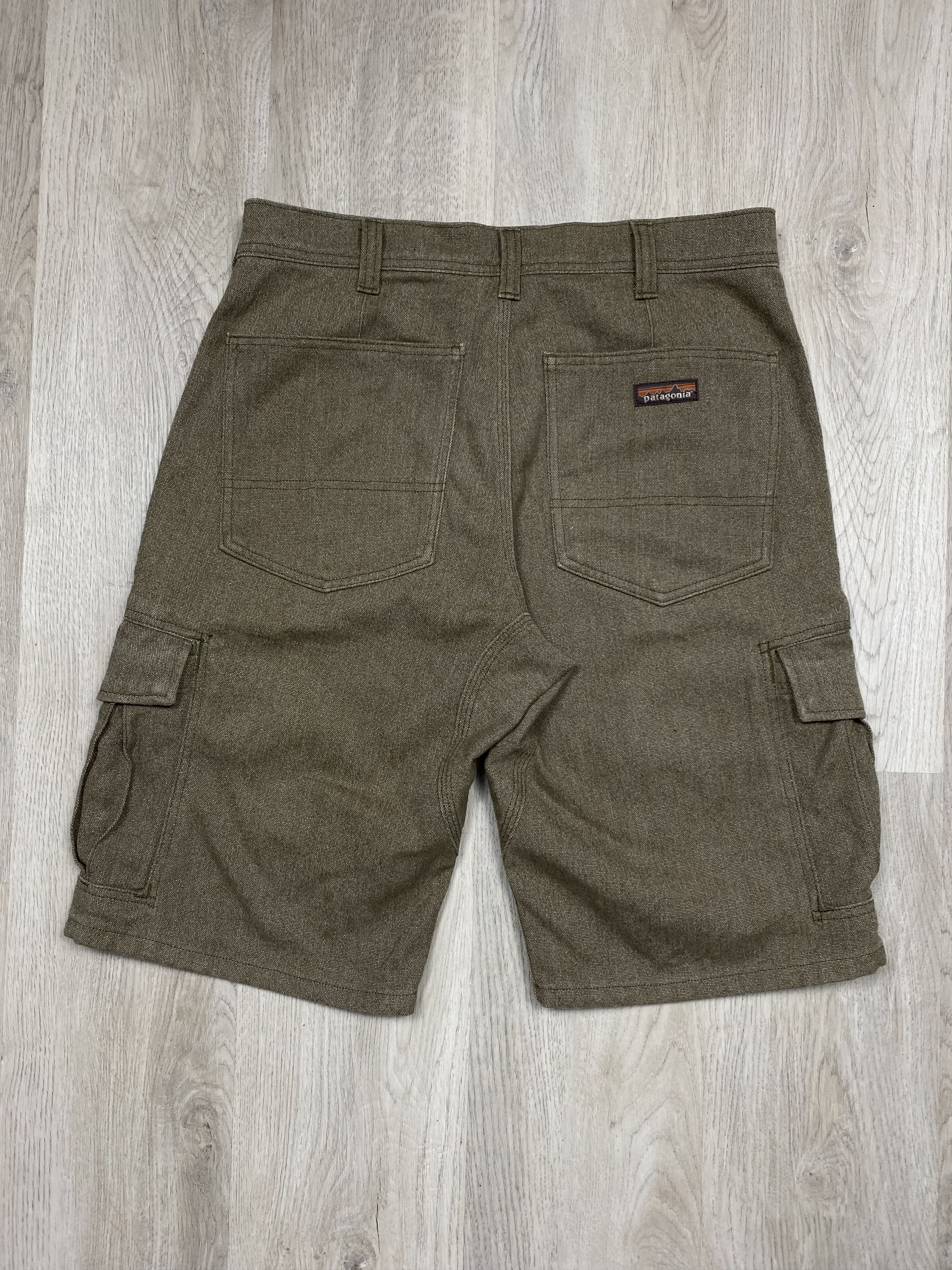 Patagonia Patagonia Vintage Mens Cargo Shorts HEMP Fabric Size US 32 / EU 48 - 1 Thumbnail