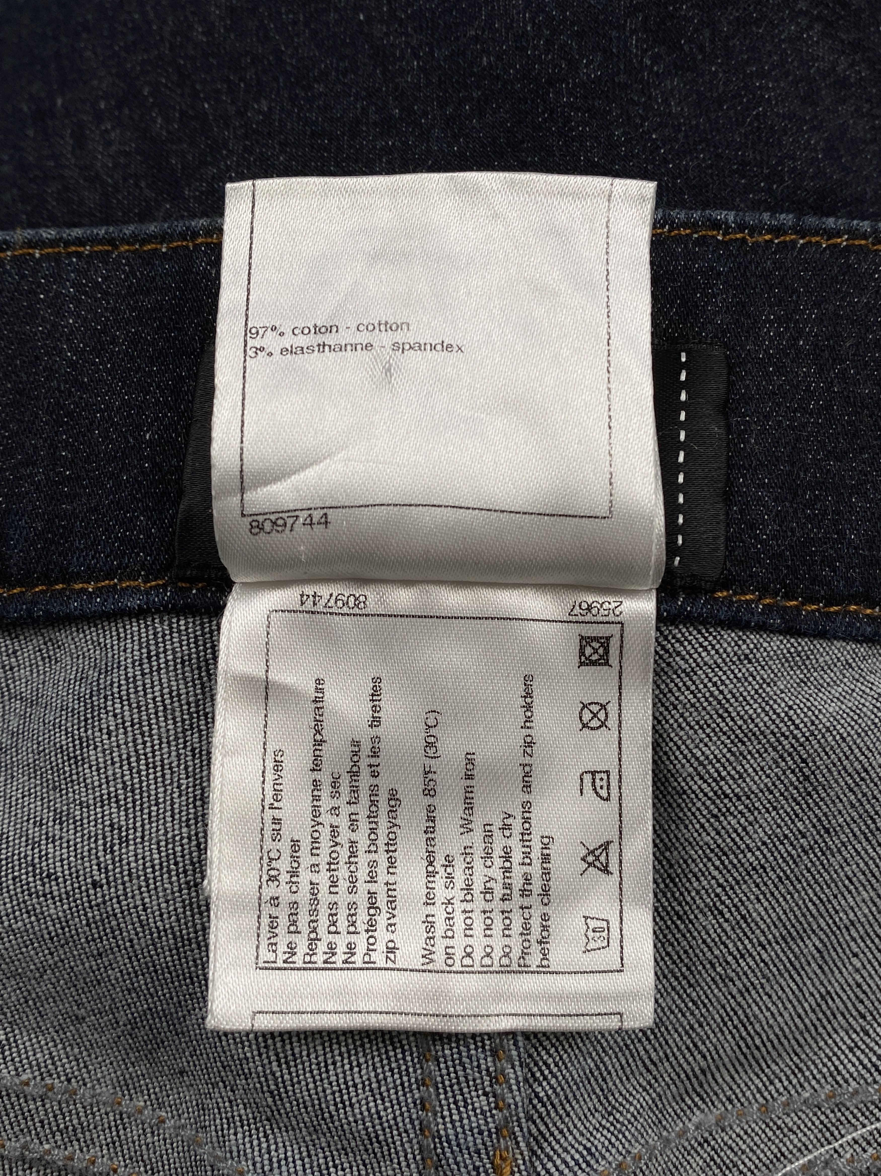 Chanel Geometric Laser Print Coco Mark Buttons Denim Jeans Size US 27 - 13 Thumbnail