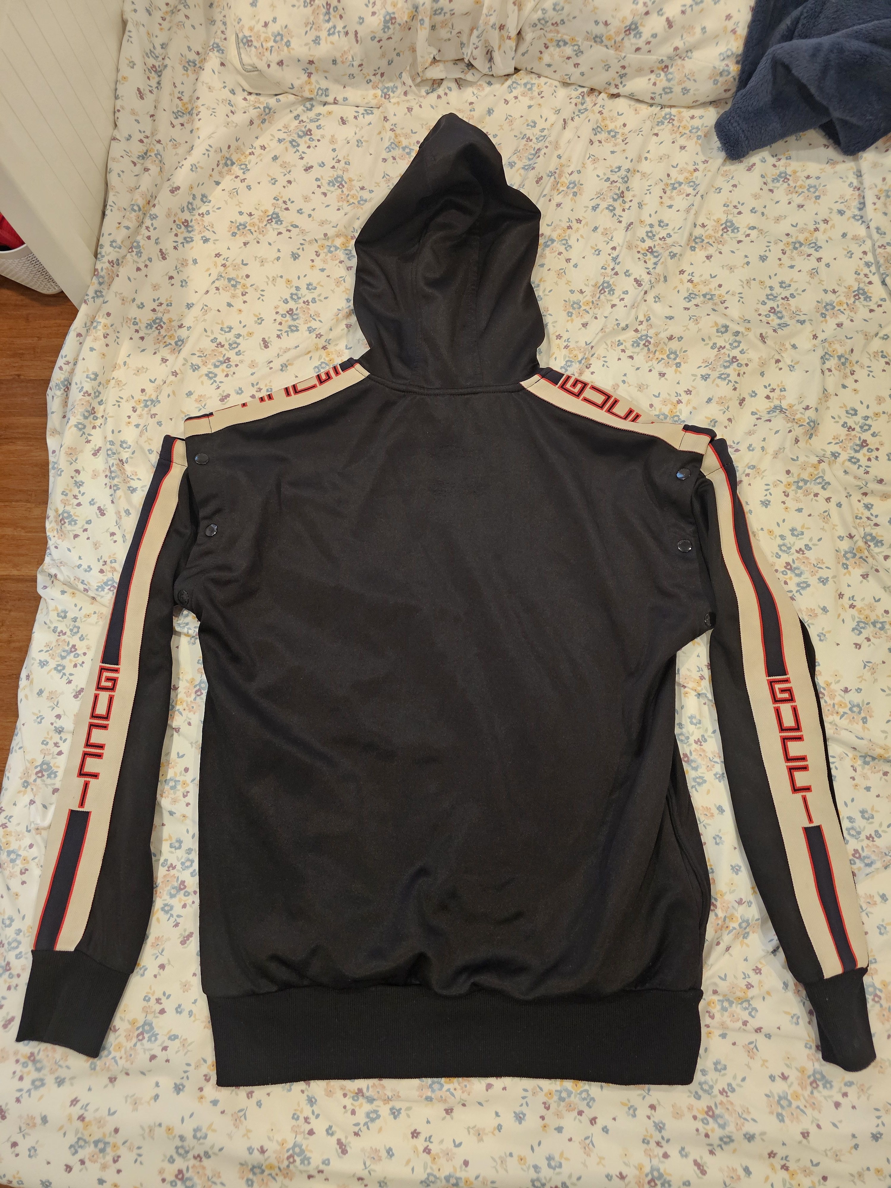 Gucci Gucci Hooded Sweatshirt w/ Removable Sleeves ( 475354 X6U11) Size US M / EU 48-50 / 2 - 8 Thumbnail