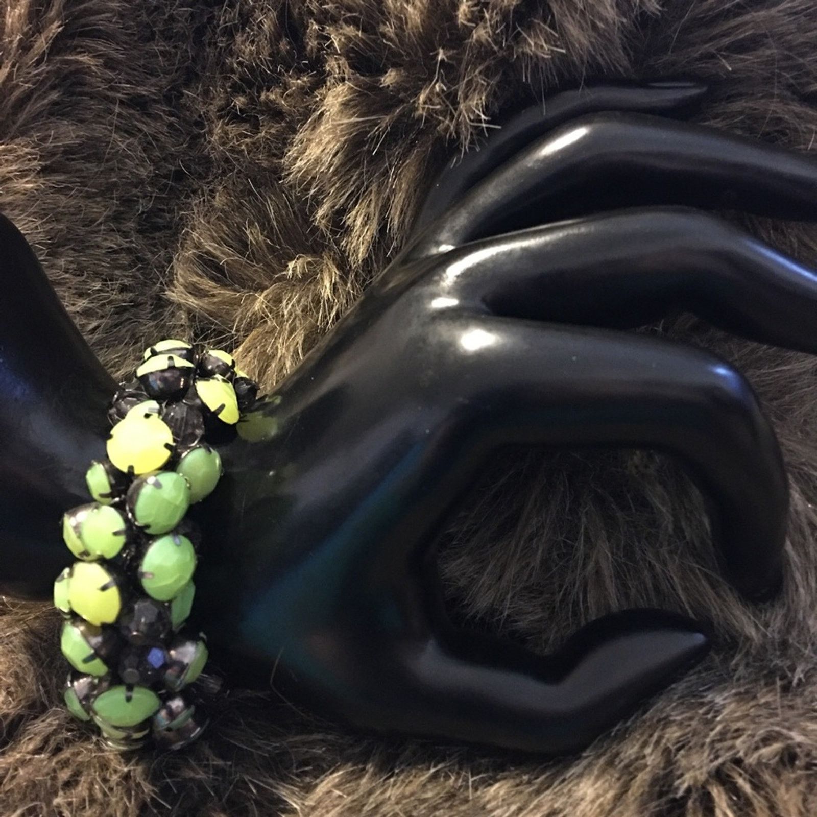 Jewelry Lime green faceted stone dark chrome bracelet Size ONE SIZE - 1 Thumbnail