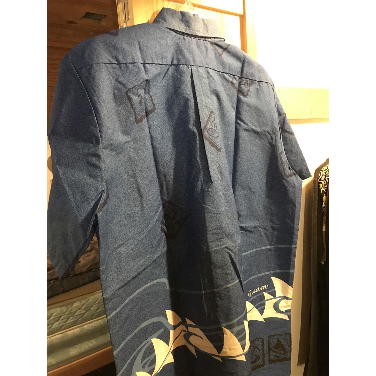 Other Malihini Hawaii Men’s L Blue SS Buitton Down Hawaiian Shirt Size US L / EU 52-54 / 3 - 12 Thumbnail