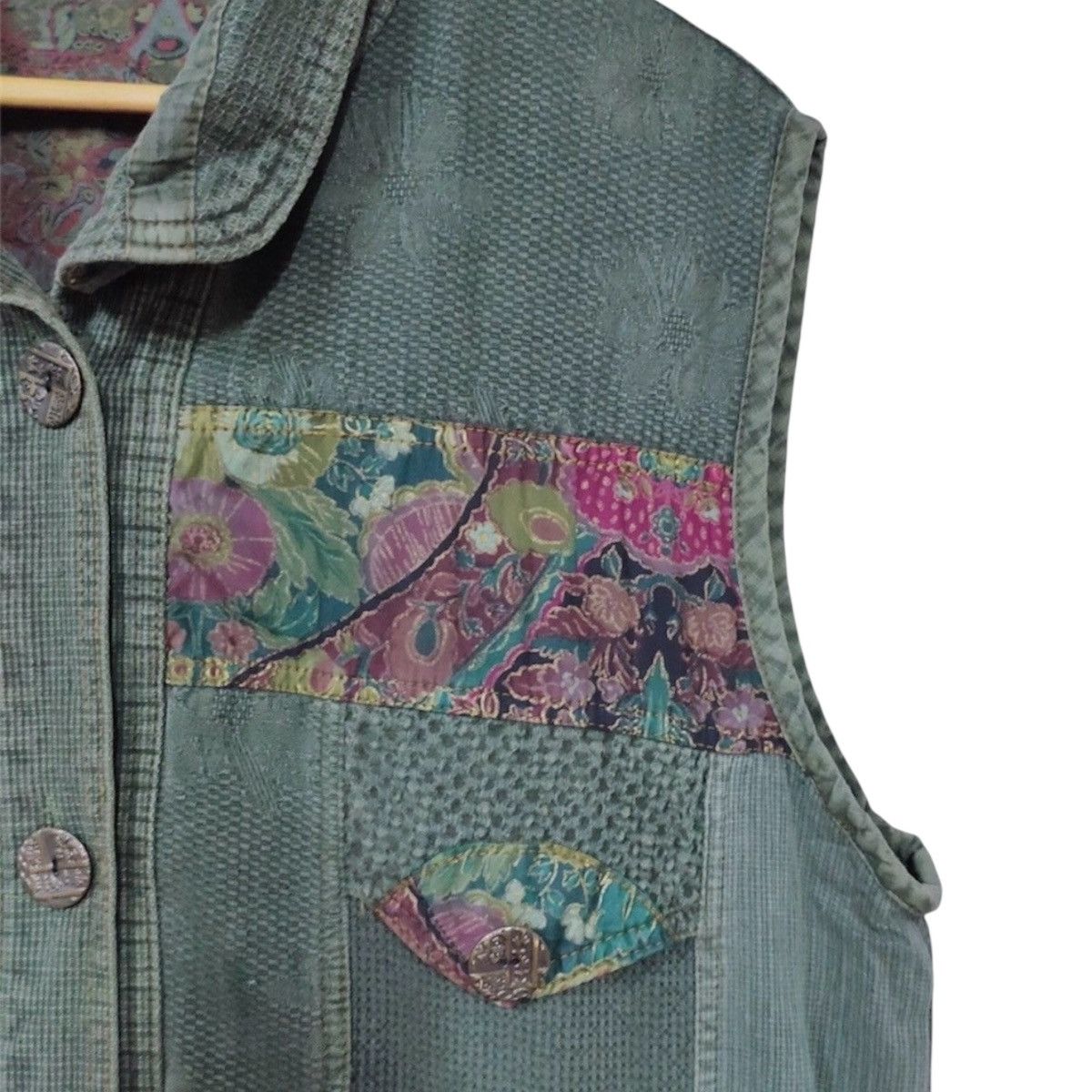 Art Comes First Vintage Vest Patchwork Flora Design Size US L / EU 52-54 / 3 - 5 Thumbnail