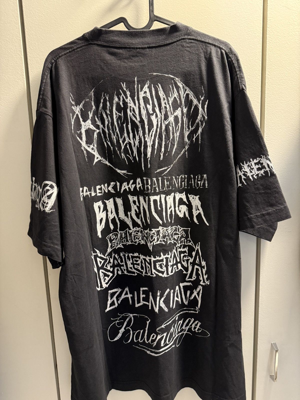 Balenciaga Balenciaga Year of the Dragon limited edition/DIY metal logo Size US M / EU 48-50 / 2 - 5 Thumbnail