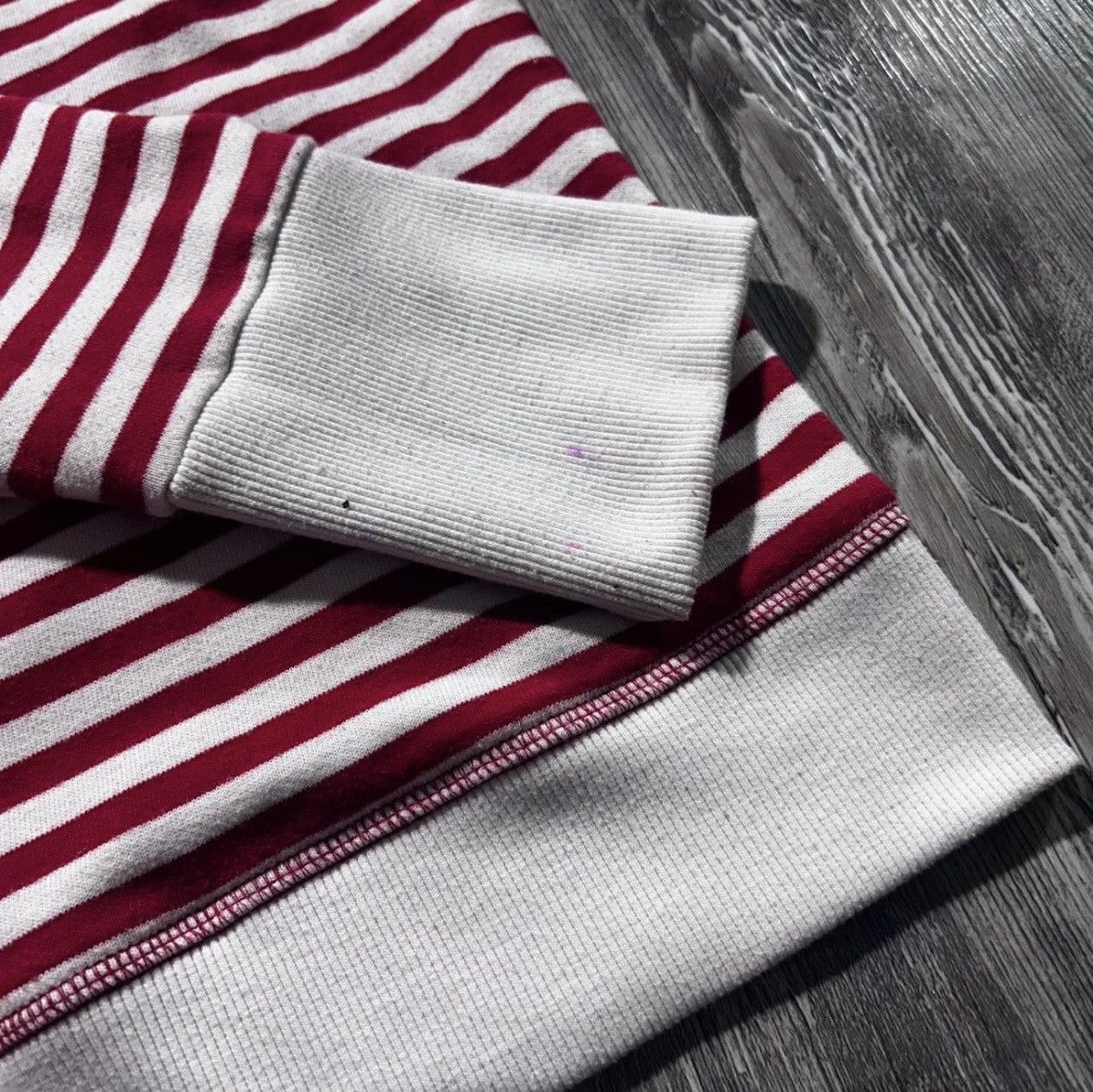 Tommy Hilfiger Tommy Hilfiger red/ striped hoodie Size US L / EU 52-54 / 3 - 4 Thumbnail