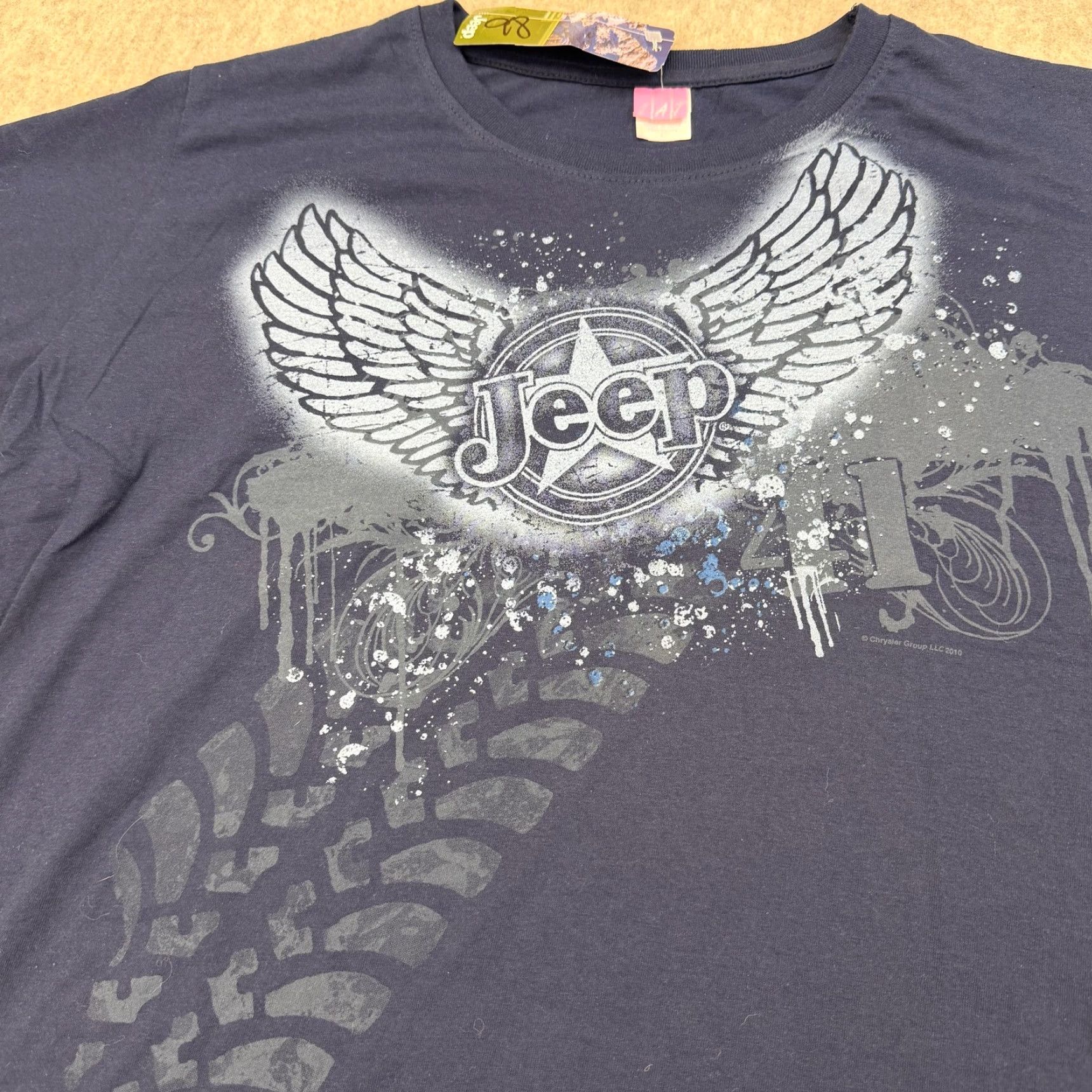 Jeep Jeep Shirt Womens Large Navy Long Sleeve Graphic Wings Tire Tread Logo Blue Cotton Crew Neck Old Style Basic T-Shirt Size L / US 10 / IT 46 - 4 Thumbnail