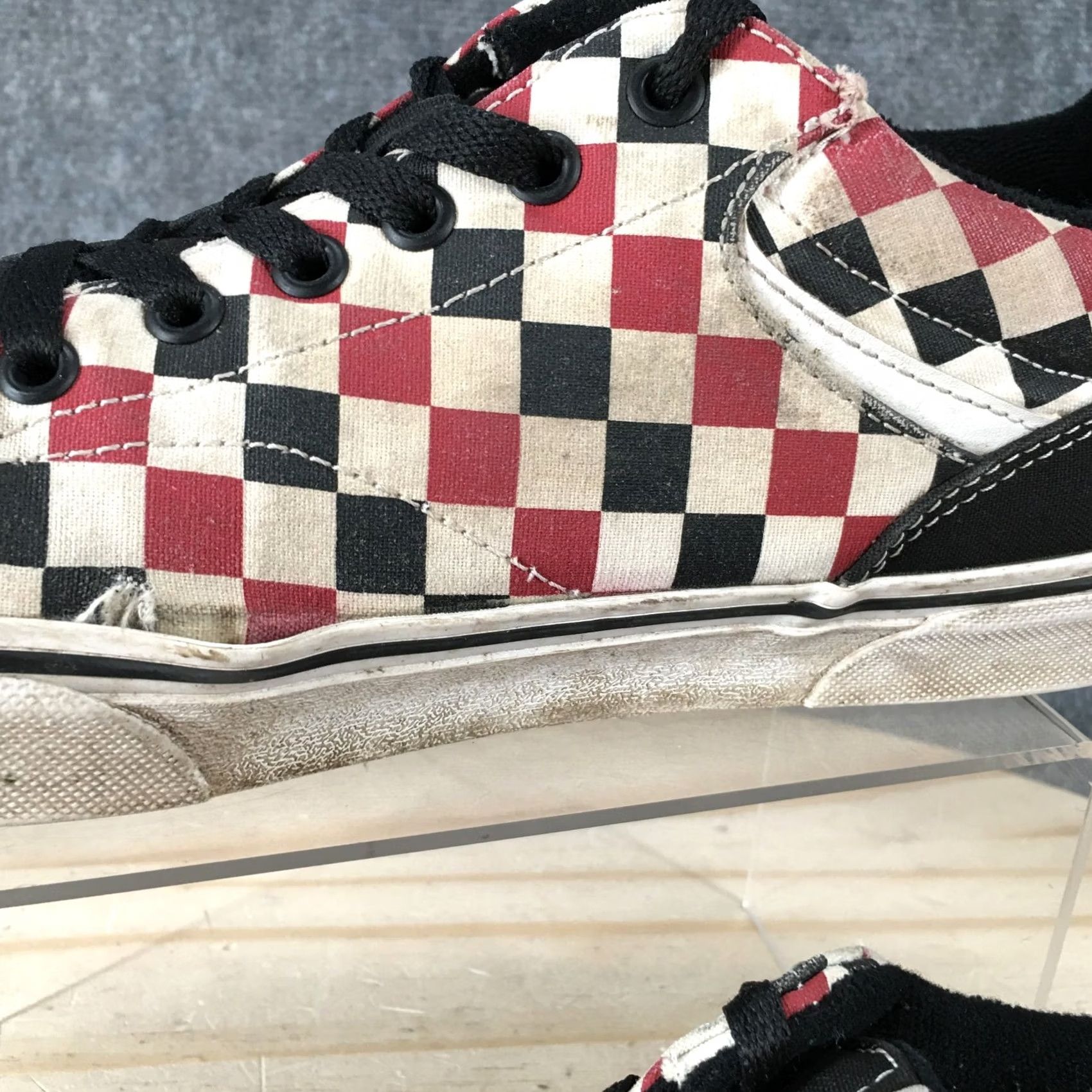 Vans VANS Shoes Mens 9.5 M Red Black Sneaker Canvas Skate Casual 500714 Low Top Size US M / EU 48-50 / 2 - 4 Thumbnail