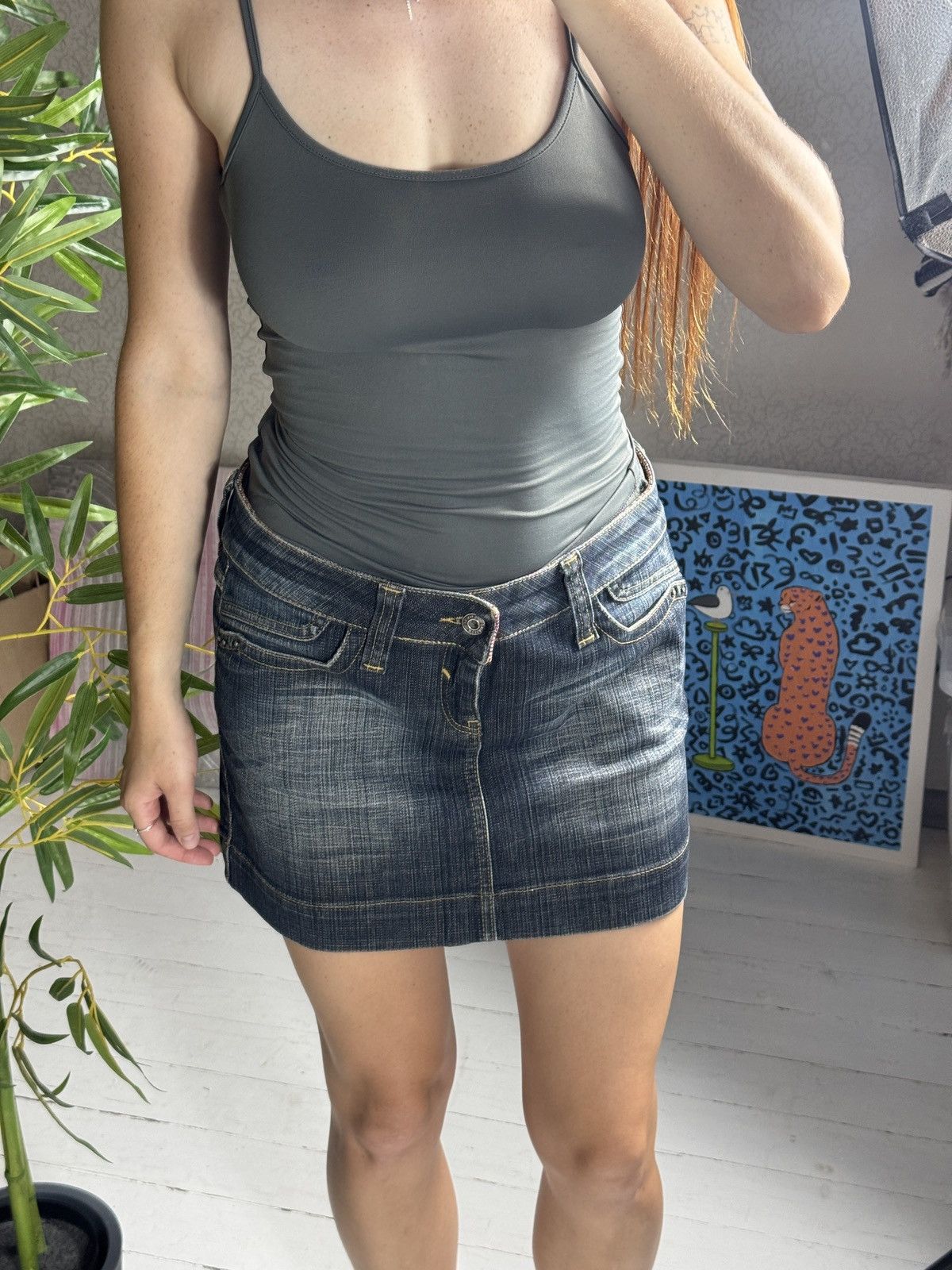 Moschino VINTAGE MOSCHINO JEANS WASHED STYLE MINI DENIM SKIRT Size 28" / US 6 / IT 42 - 13 Thumbnail