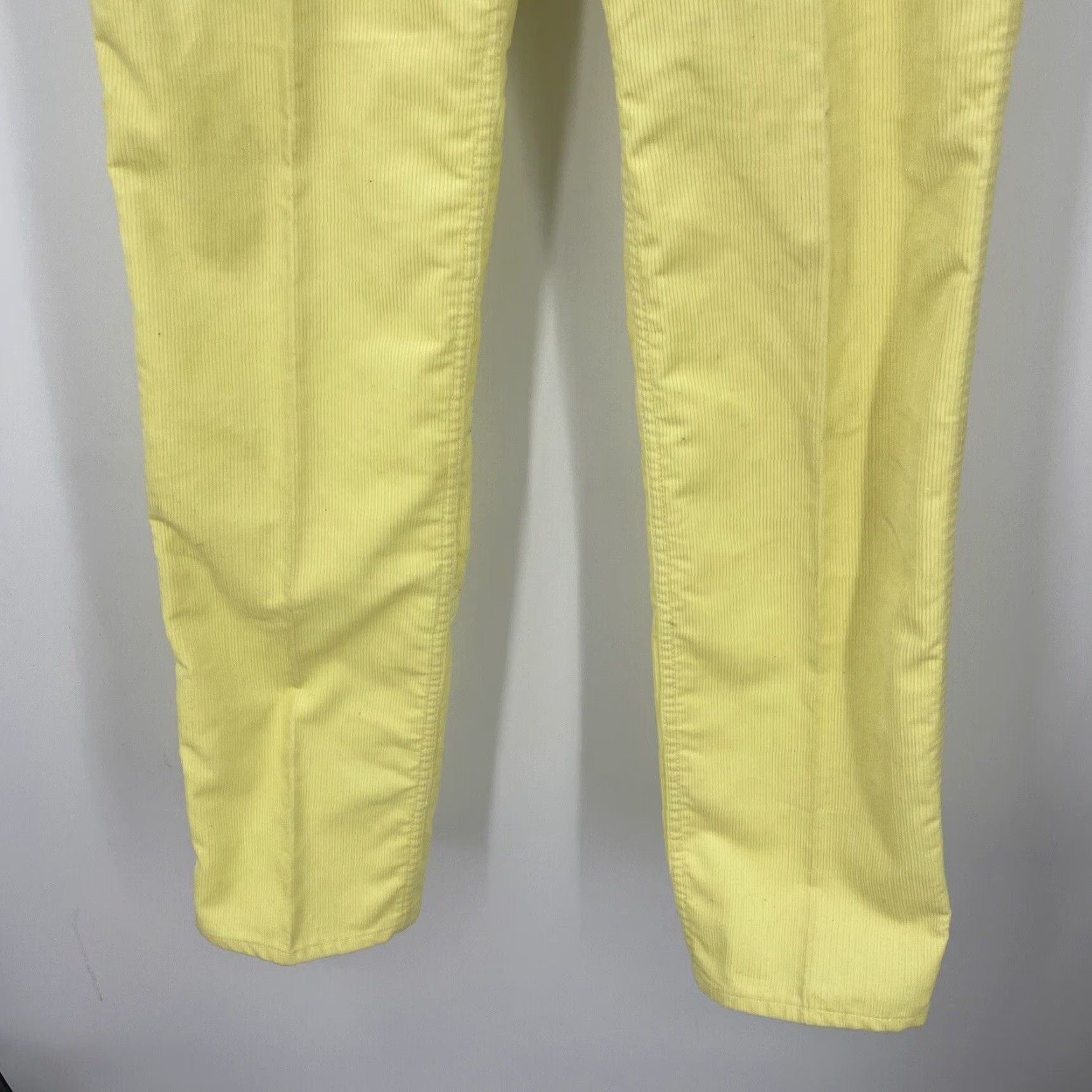 Vintage VINTAGE Lois Pants Womens 30x34 Bright Yellow Corduroy High Waisted Read Size 30" / US 8 / IT 44 - 4 Thumbnail