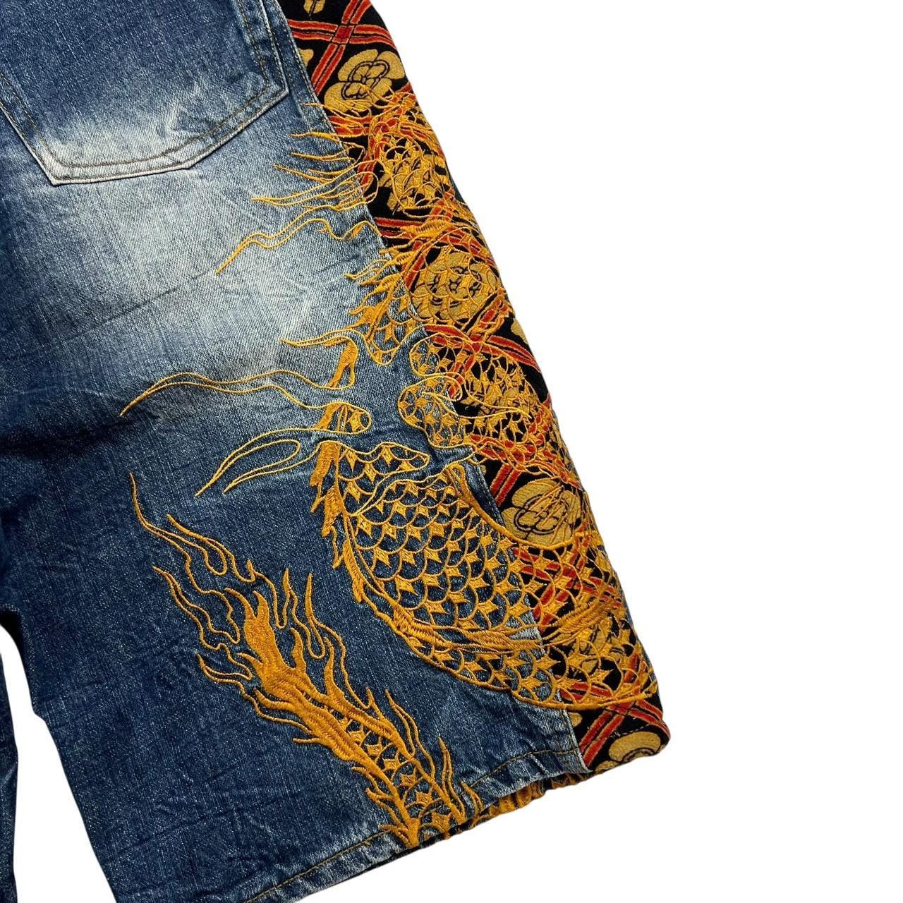 Karakuri Tamashii Karakuri Tamashii Embroidered Dragon Denim Shorts - Waist 35 Size US 35 - 4 Thumbnail