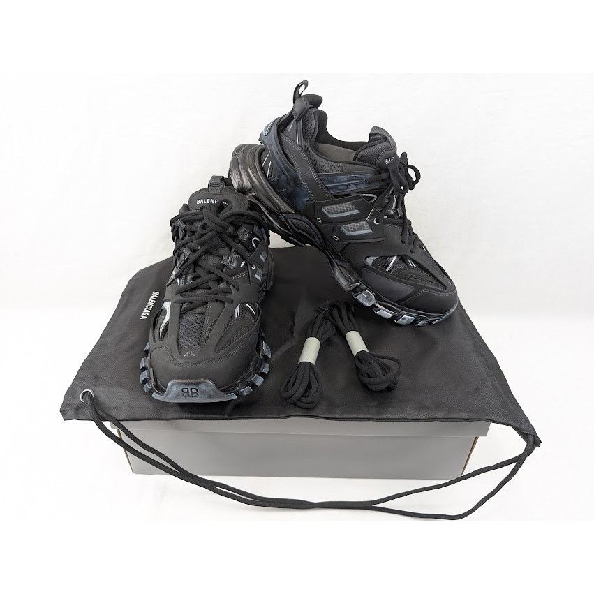 Balenciaga o1rshd1 Track Low-Top Sneakers in Faded Black Size US 12 / EU 45 - 21 Thumbnail