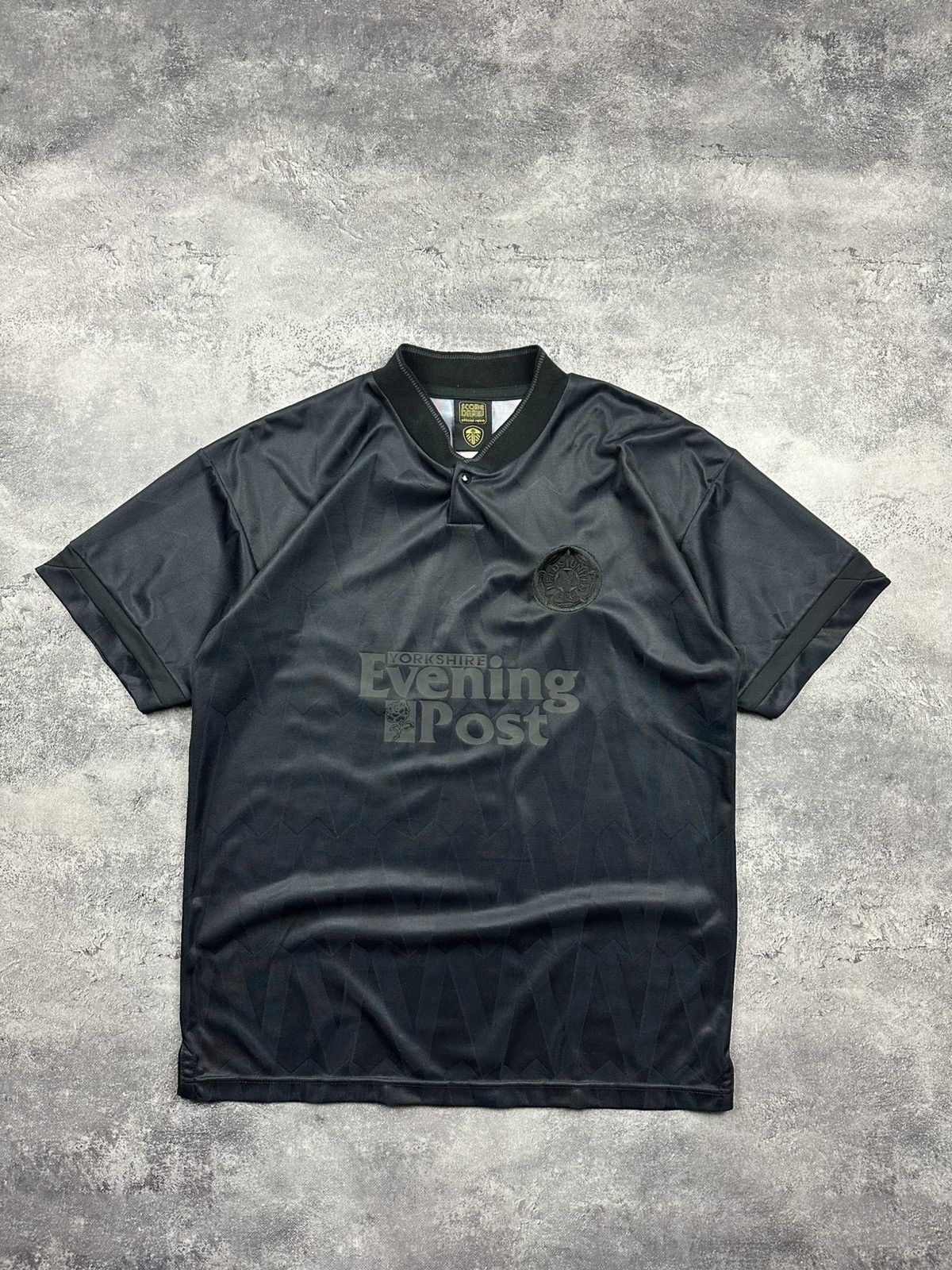 Vintage Score Draw Leeds United Retro Black Shirt Soccer Jersey Rare Size US L / EU 52-54 / 3 - 1 Thumbnail