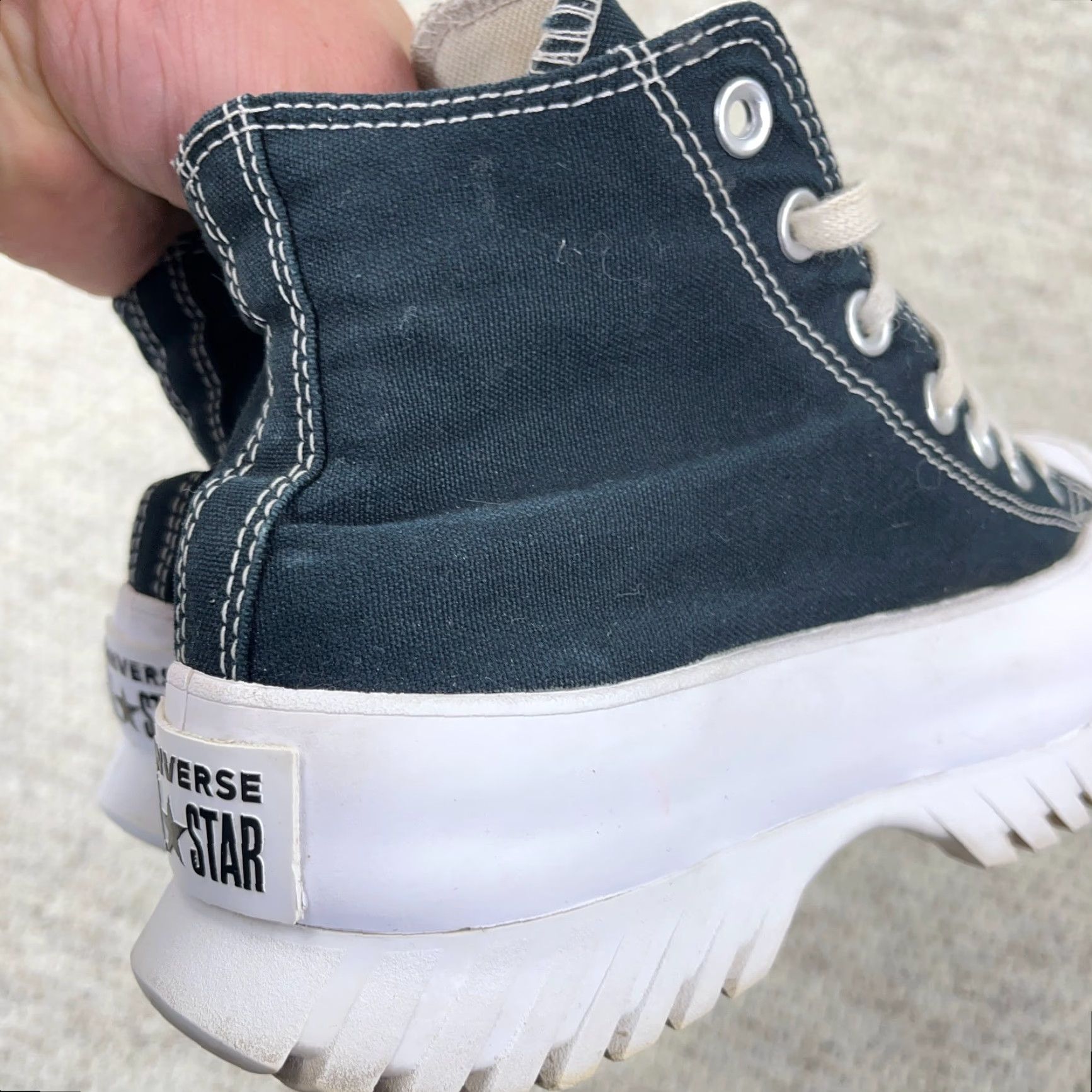 Converse VINTAGE Converse Chuck Taylor All Star A00870C Lugged Hi 2.0 Platform Sneaker Womens 7.5 Black Canvas Logo High Top Casual Shoes 70s Stars Size US 7.5 / IT 37.5 - 5 Thumbnail