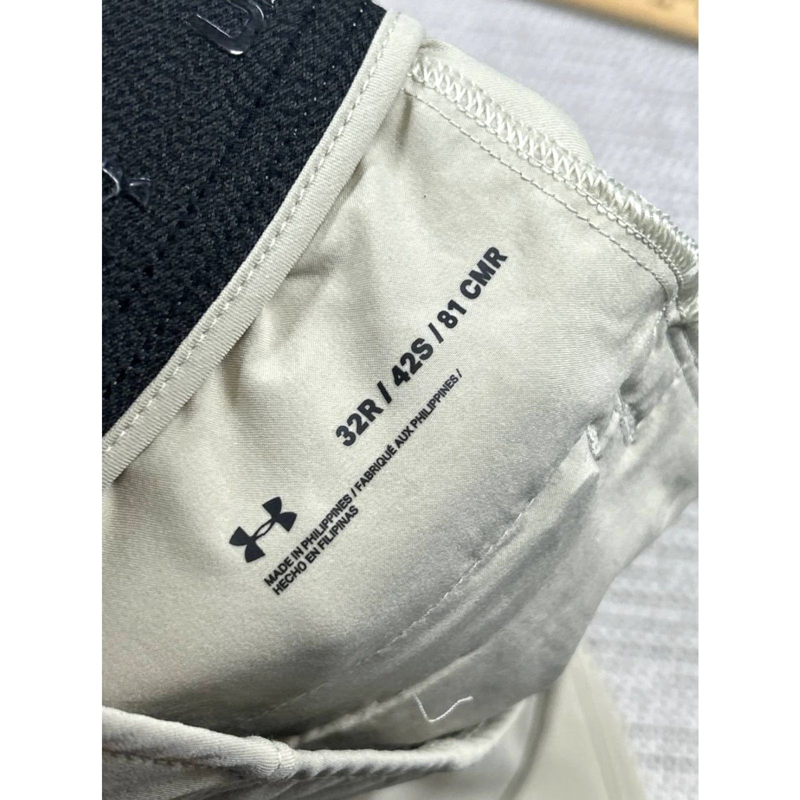 Under Armour Under Armour Jogger Pants Mens 32 Beige Stretch Mid Rise Tapered Leg Athleisure Pants Mens Beige Jogger Size US 32 / EU 48 - 7 Thumbnail