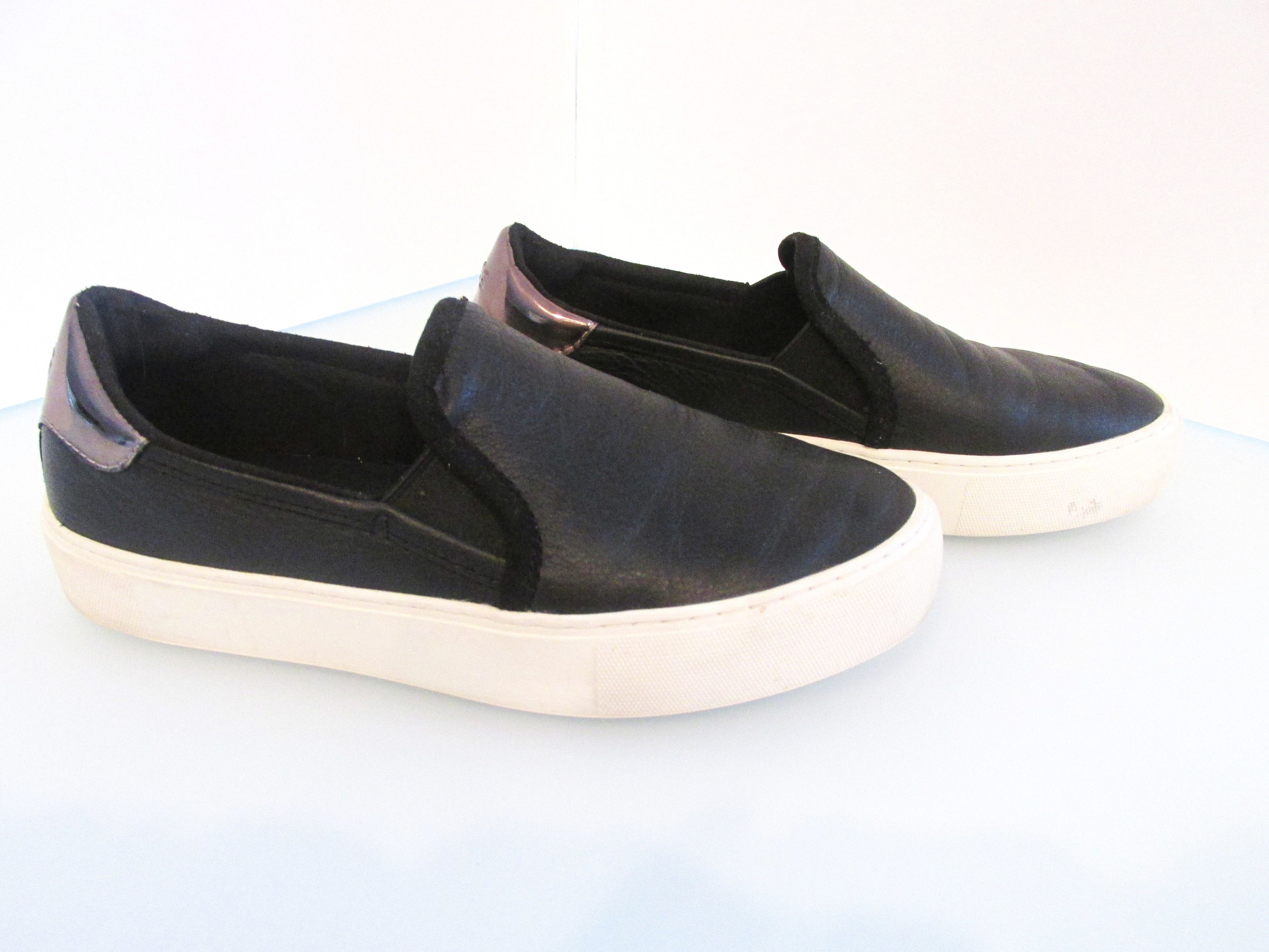 Ugg UGG Women's Leather Slip On Sneakers/Loafers Size 8M Size US 8 / IT 38 - 4 Thumbnail