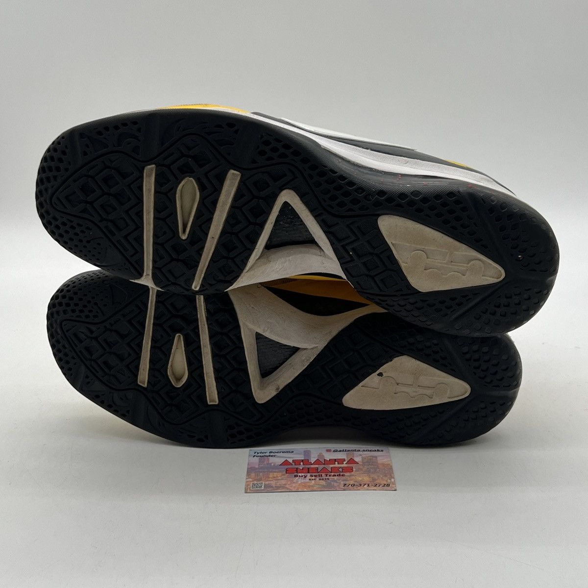 Nike Lebron 9 taxi Size US 10 / EU 43 - 7 Thumbnail