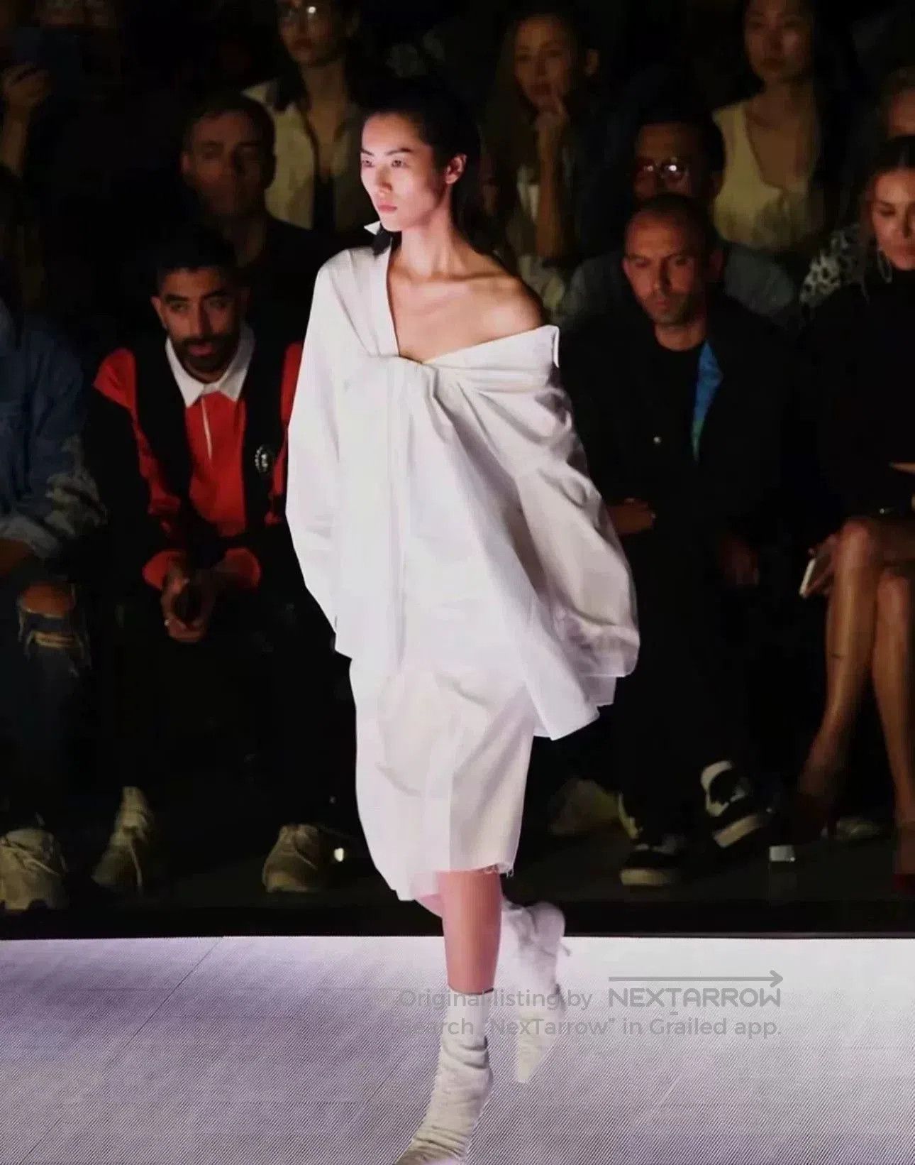 Alexander Wang Alexander Wang Asymmetric White Shirt. Size XS / US 0-2 / IT 36-38 - 2 Thumbnail