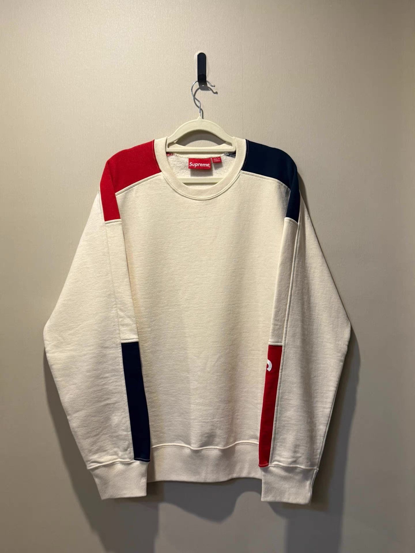 Supreme SS19 Dragon Arm Logo Color-Block Fleece Hoodie Ｑ20