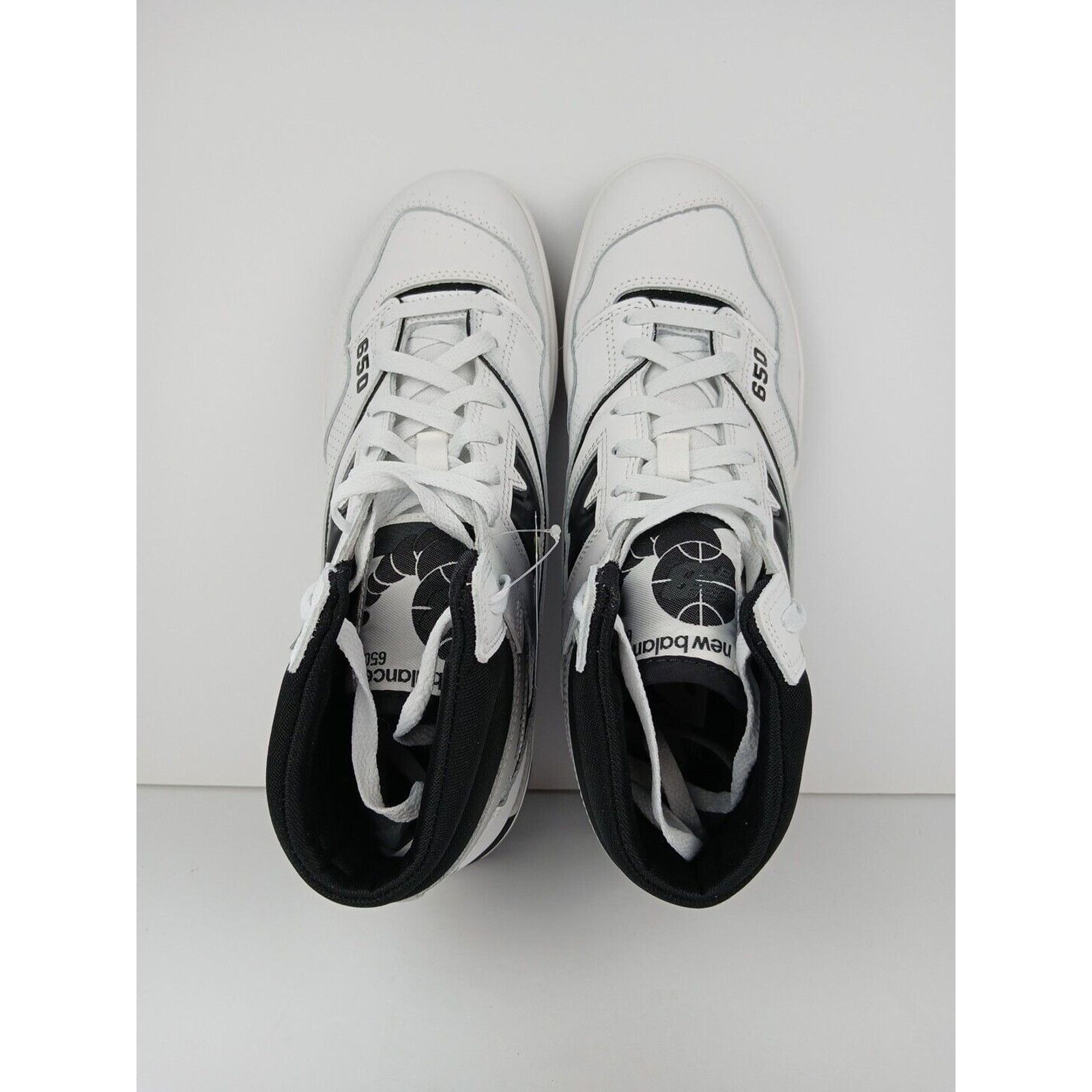New Balance New Balance 650R Lifestyle White / BLK Shoes Men's Sz 11 Size US 11 / EU 44 - 10 Thumbnail