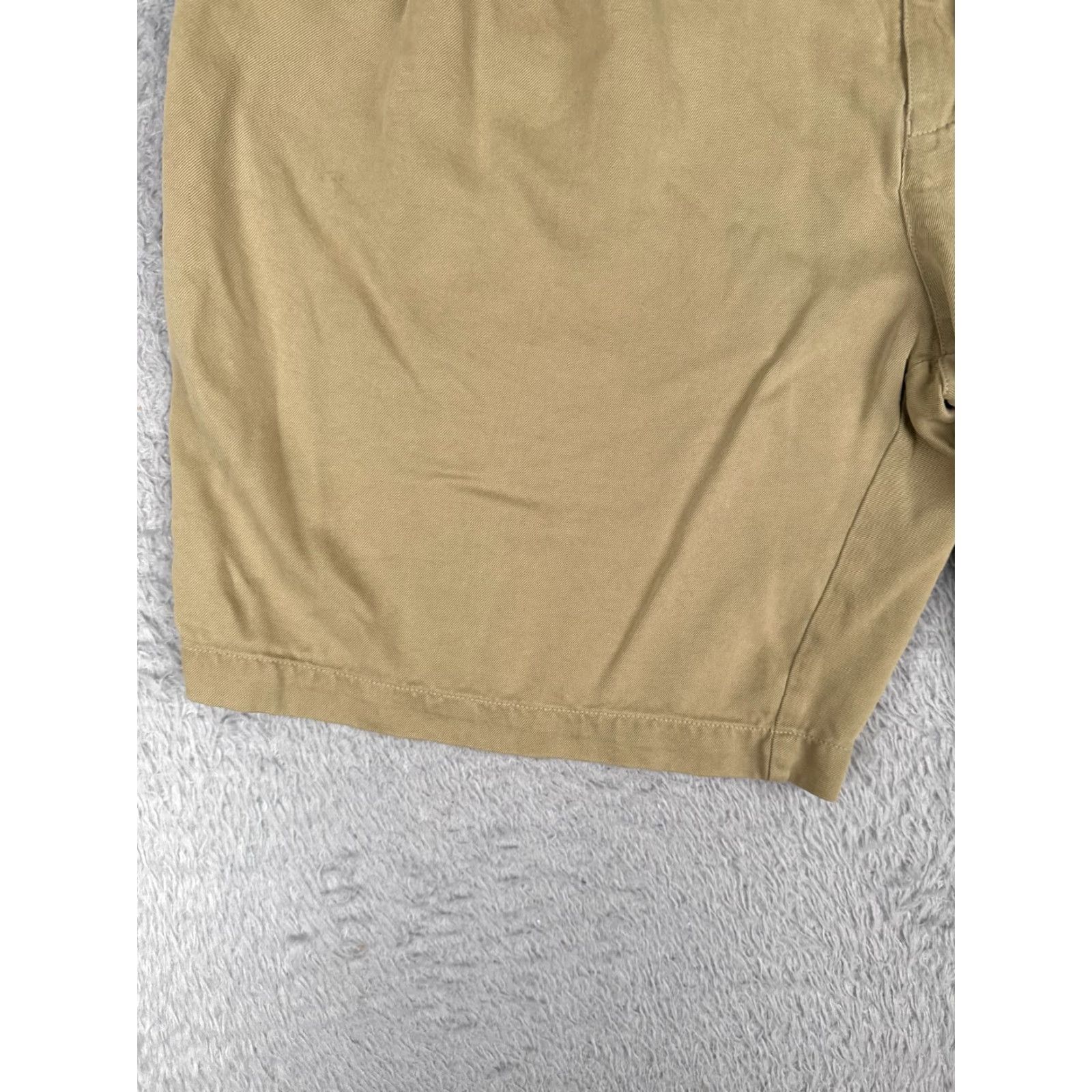 Tommy Bahama Tommy Bahama Shorts Men 38 Beige Silk Vacation Beach Resort 38x9 Chino Casual Travel Workwear 90s USA Beach Mens Size US 38 / EU 54 - 3 Thumbnail