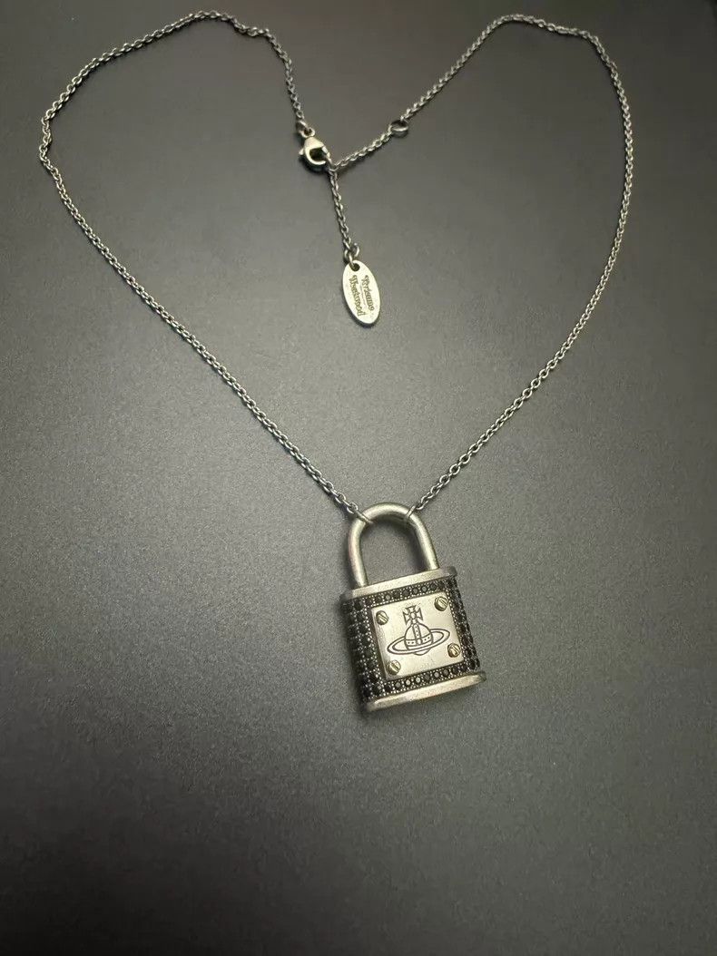 Other Vivienne Westwood Saturn Padlock Necklace Size ONE SIZE - 1 Thumbnail