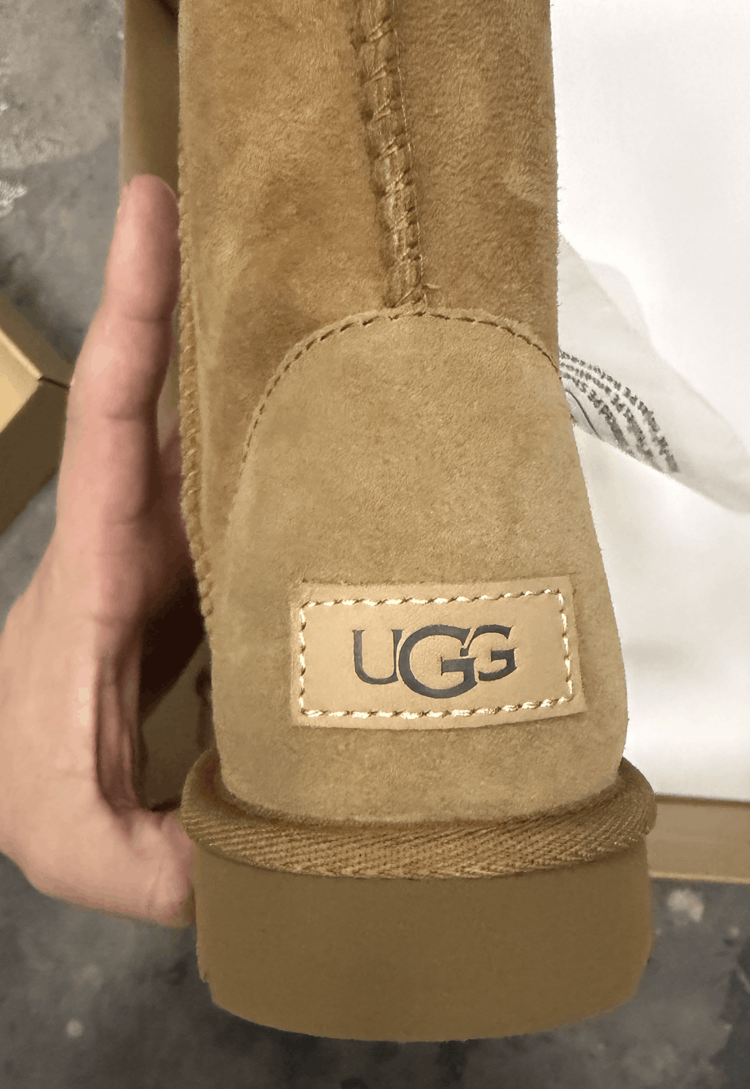 Ugg UGG boot Classic Short II Chestnut Size US 7 / IT 37 - 3 Thumbnail