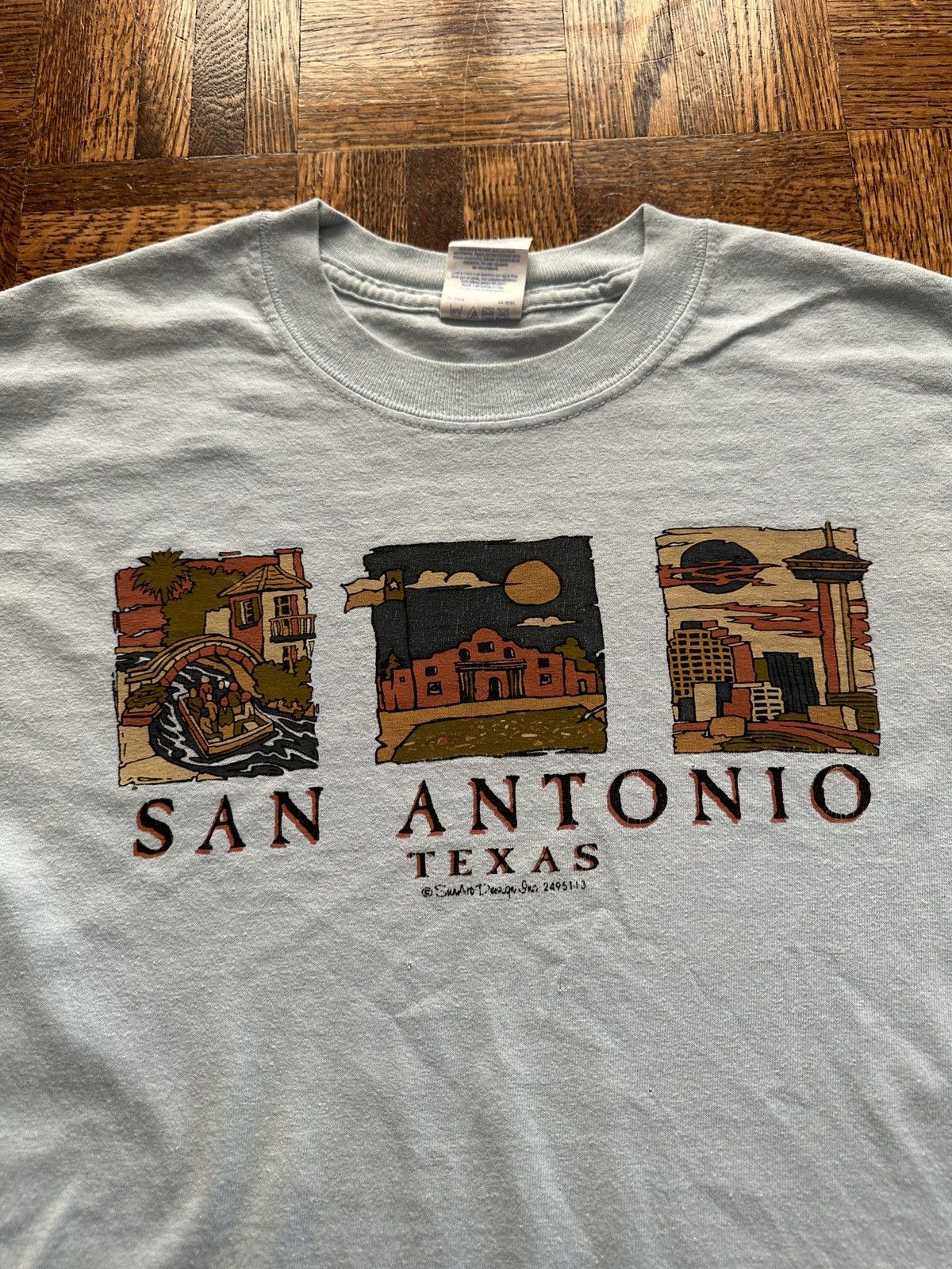 Japanese Brand Vintage Y2K San Antonio Texas Cartoon Graphic Tee Size US S / EU 44-46 / 1 - 4 Thumbnail