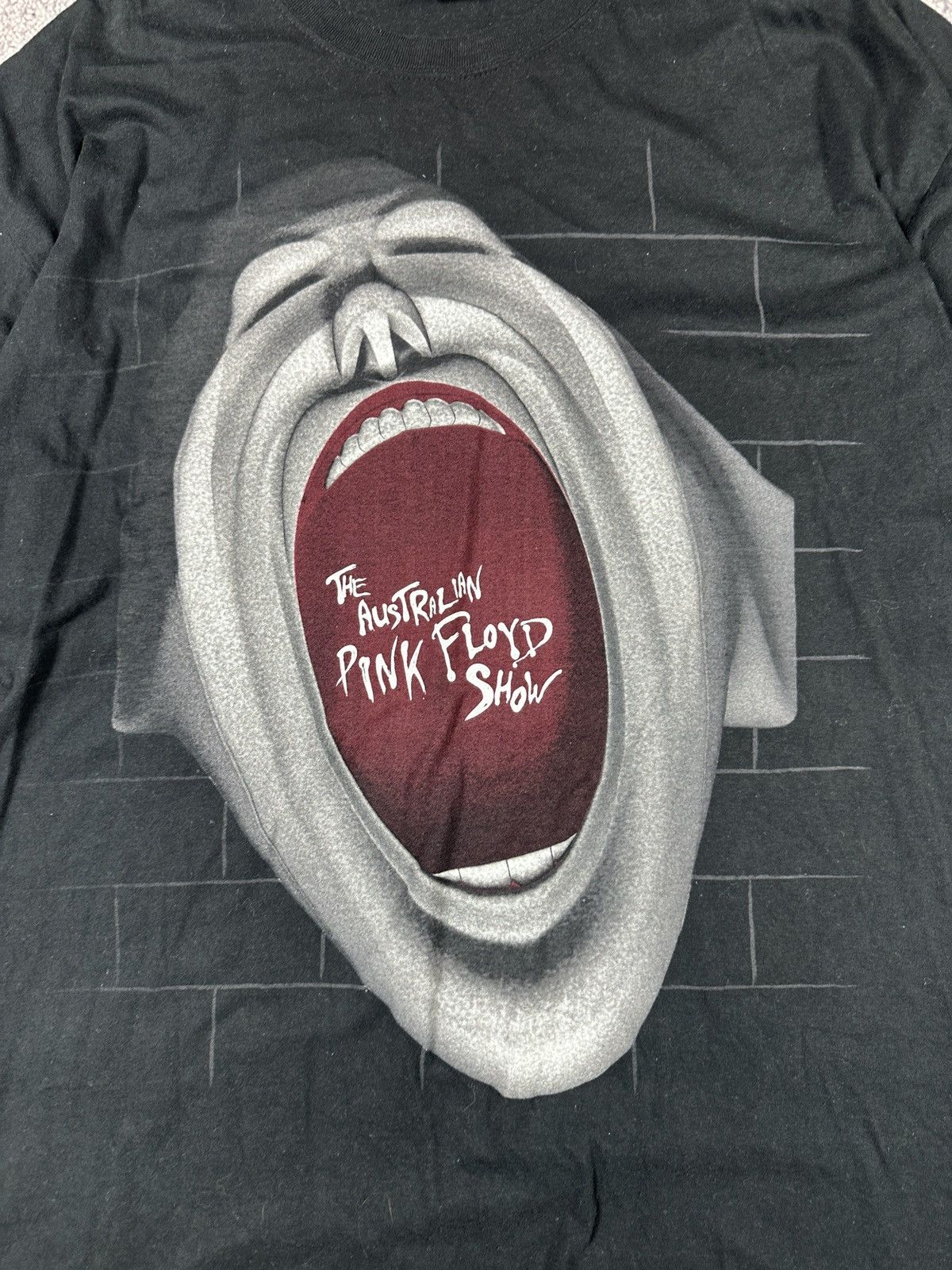 Band Tees Australian Pink Floyd Show Bands Tees T-shirt Rock Rare Size US XXL / EU 58 / 5 - 2 Thumbnail
