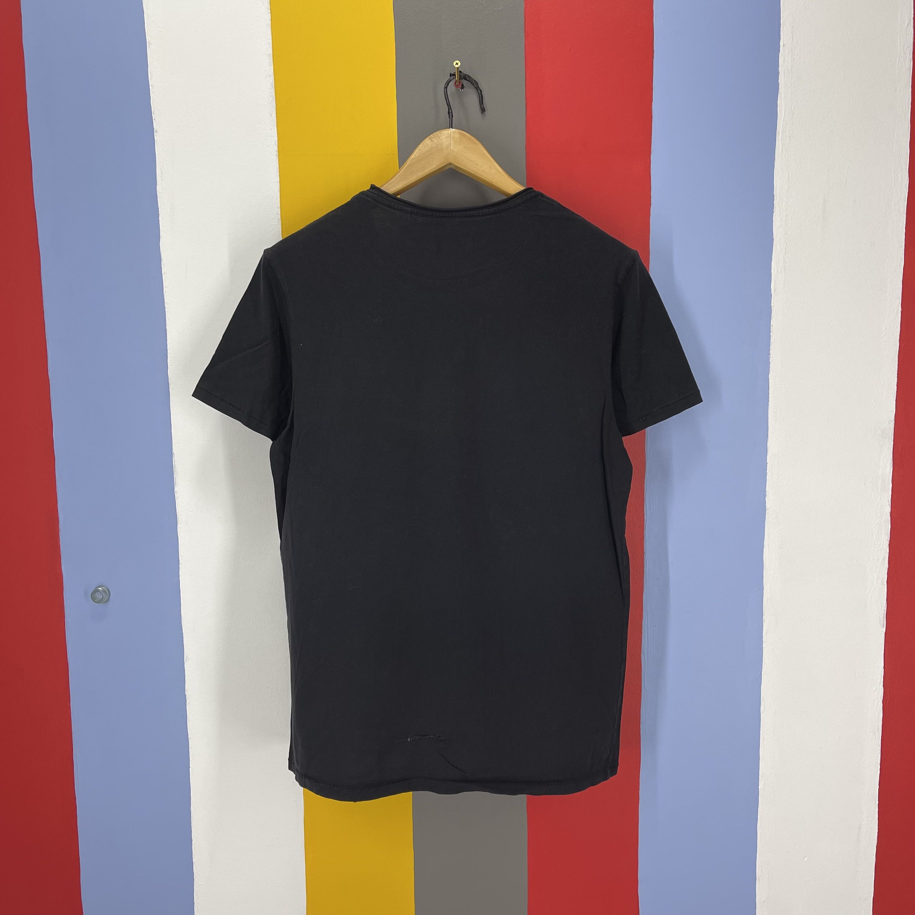 Guess GUESS Half Face Print Crew Neck T Shirt #1202/AP Size US M / EU 48-50 / 2 - 8 Thumbnail