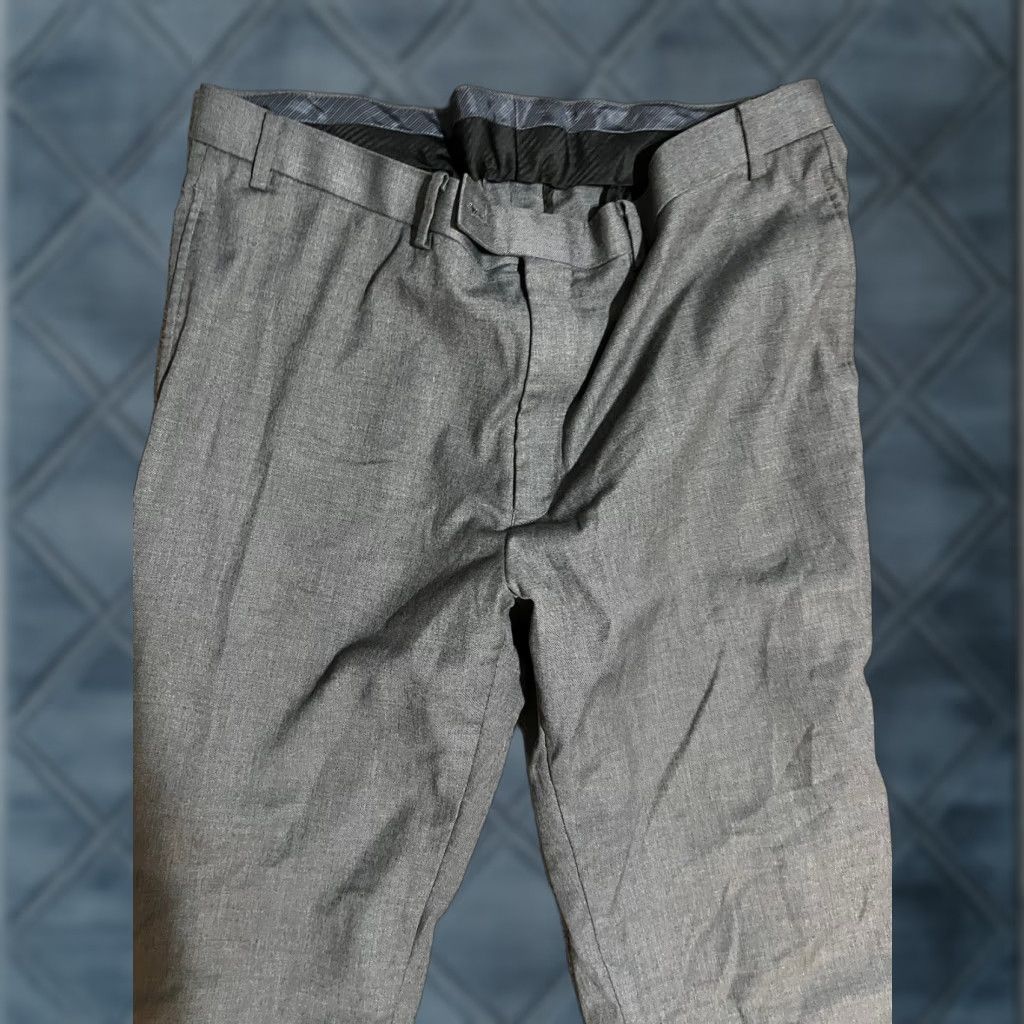 Calvin Klein Calvin Klein Pants Dress Pants Gray Solid Flat Front Mens 38x31 Polyester Blend Front Zip Straight Leg Pants Mens Size US 38 / EU 54 - 1 Thumbnail