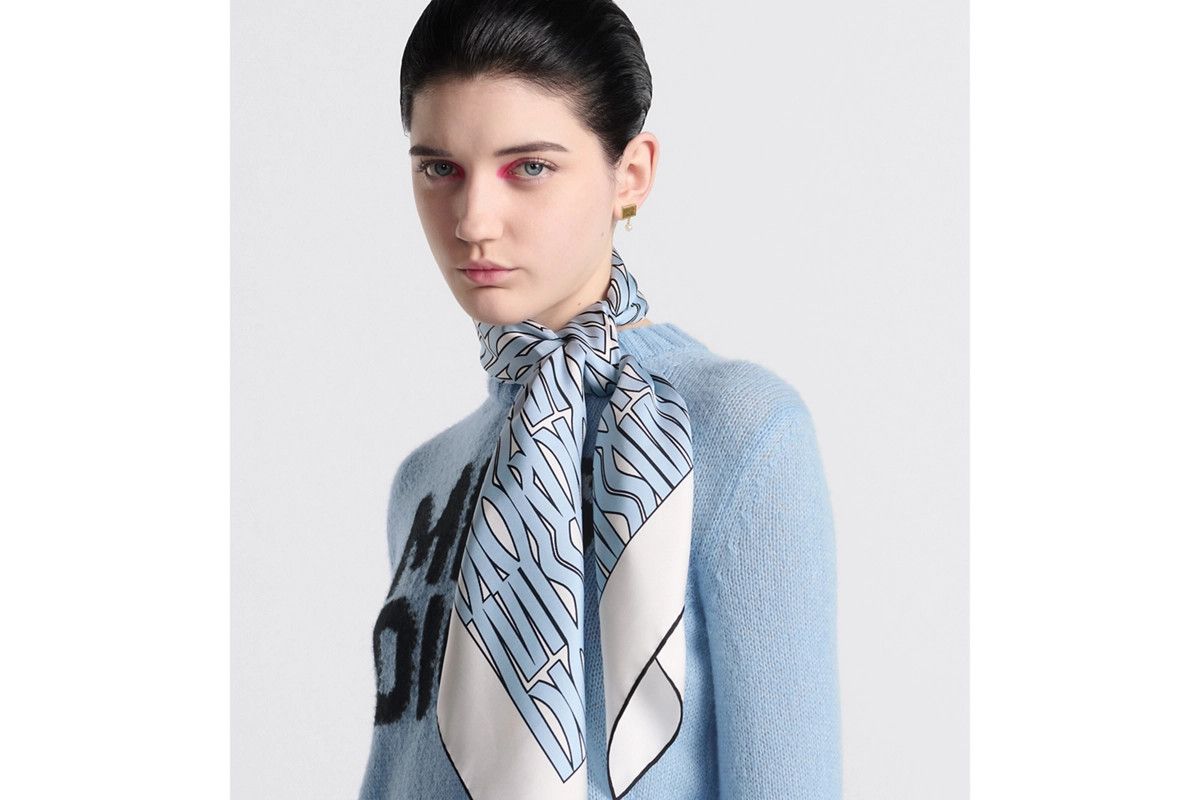 Dior o1bcso1str0226 Size:OS/90 Square Scarf in White/Pale Blue Size ONE SIZE - 5 Thumbnail