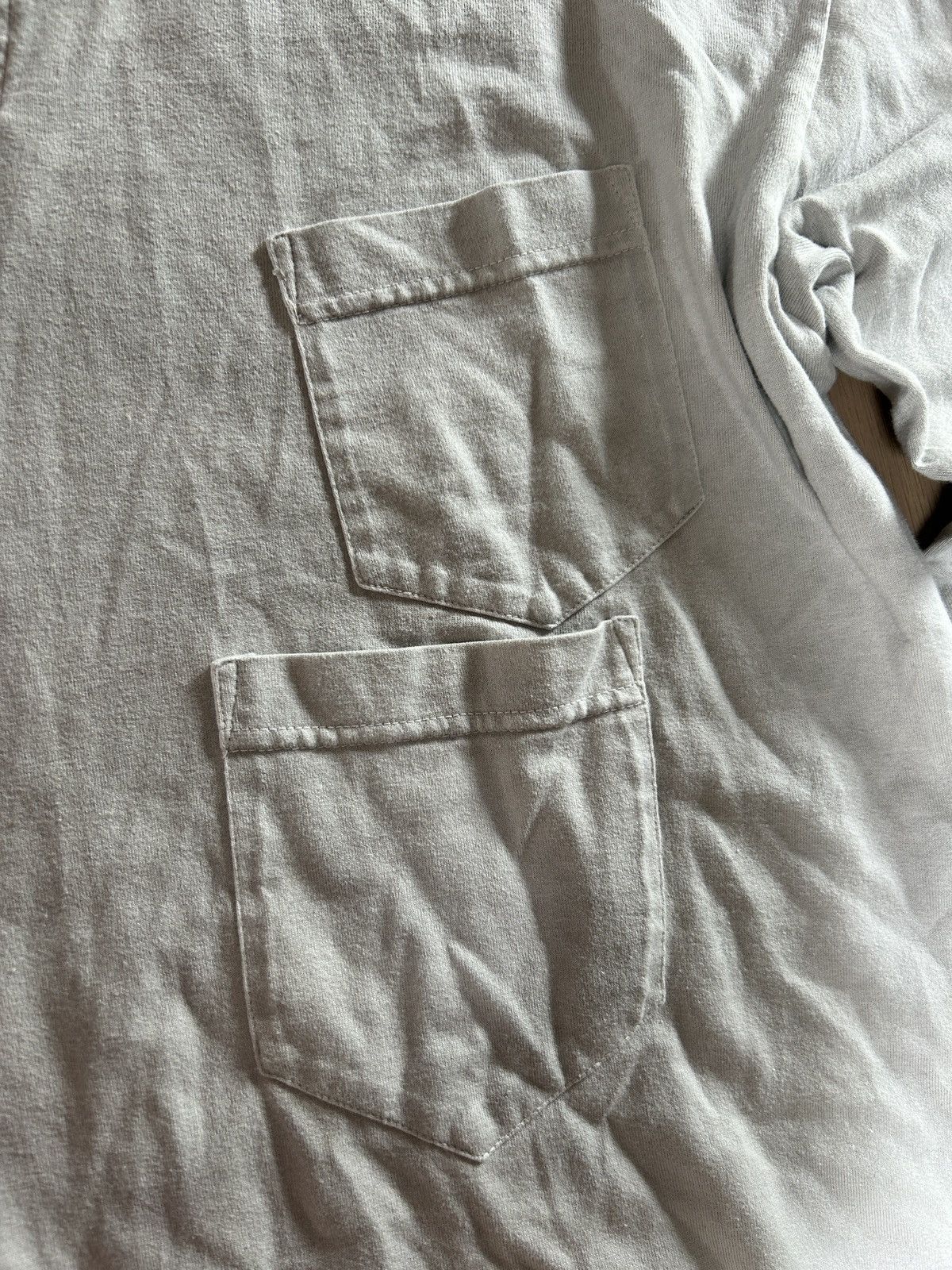 The Viridi-anne FW17 Long Multi-Pocket Henley (VI-2799-01, sz 3 fits 38) Size US M / EU 48-50 / 2 - 11 Thumbnail