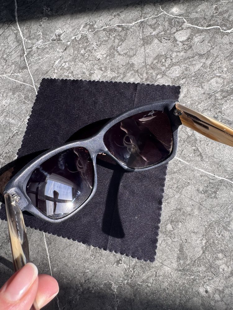 Alexander McQueen Alexander McQueen Leather Frame Sunglasses Size ONE SIZE - 8 Thumbnail