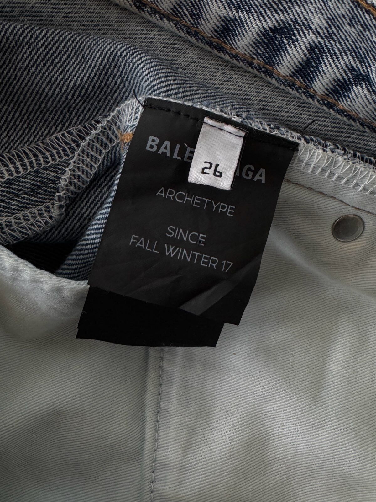 Balenciaga Balenciaga "Archetype" Light Blue Jeans FW17 Size 27" / US 4 / IT 40 - 6 Thumbnail