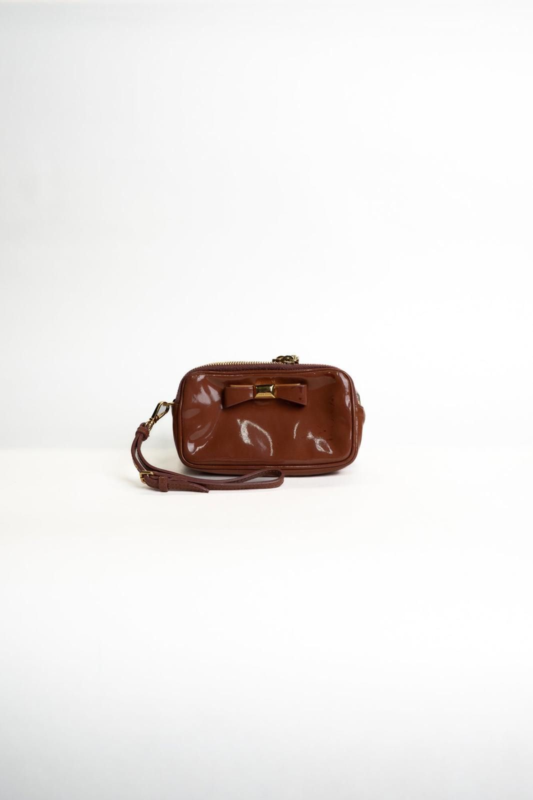 Miu Miu 2010's Miu Miu Patent Leather Bow Brown Pouch Size ONE SIZE - 2 Thumbnail