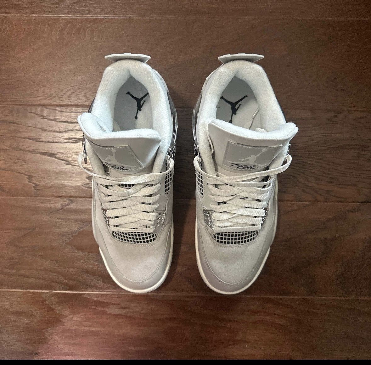Jordan Brand Air Jordan 4 Retro “Frozen Moments” Size US 8.5 / EU 41-42 - 3 Thumbnail
