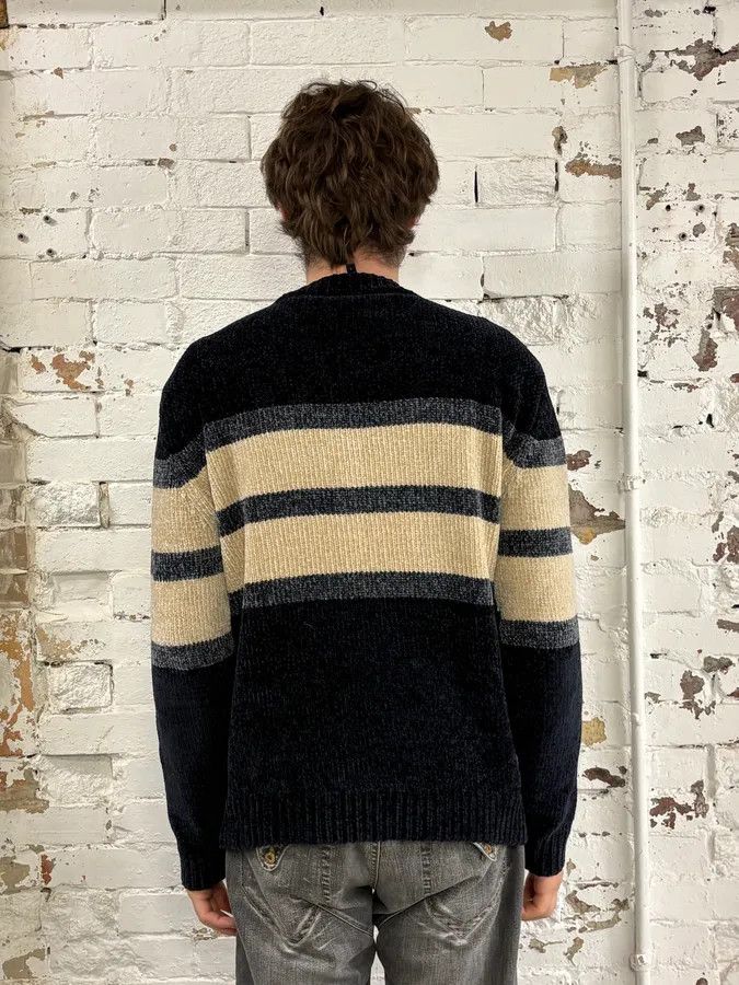 Emporio Armani SS2021 Emporio Armani White Lines Navy Sweater Size US M / EU 48-50 / 2 - 3 Thumbnail