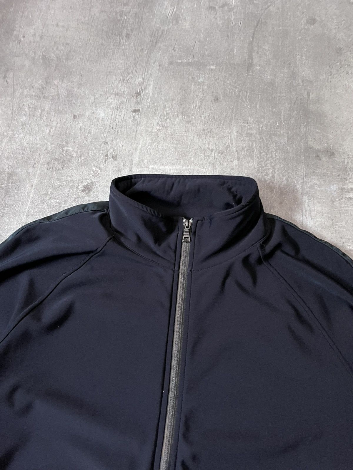 Prada Prada 2007 vintage navy very light jacket Size US XL / EU 56 / 4 - 4 Thumbnail