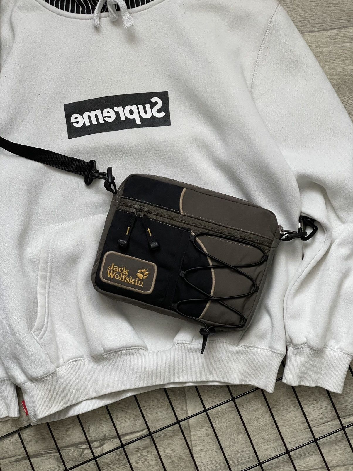 Jack Wolfskin Jack Wolfskin Crossbody Bag (Custom / Reworked) Size ONE SIZE - 2 Thumbnail