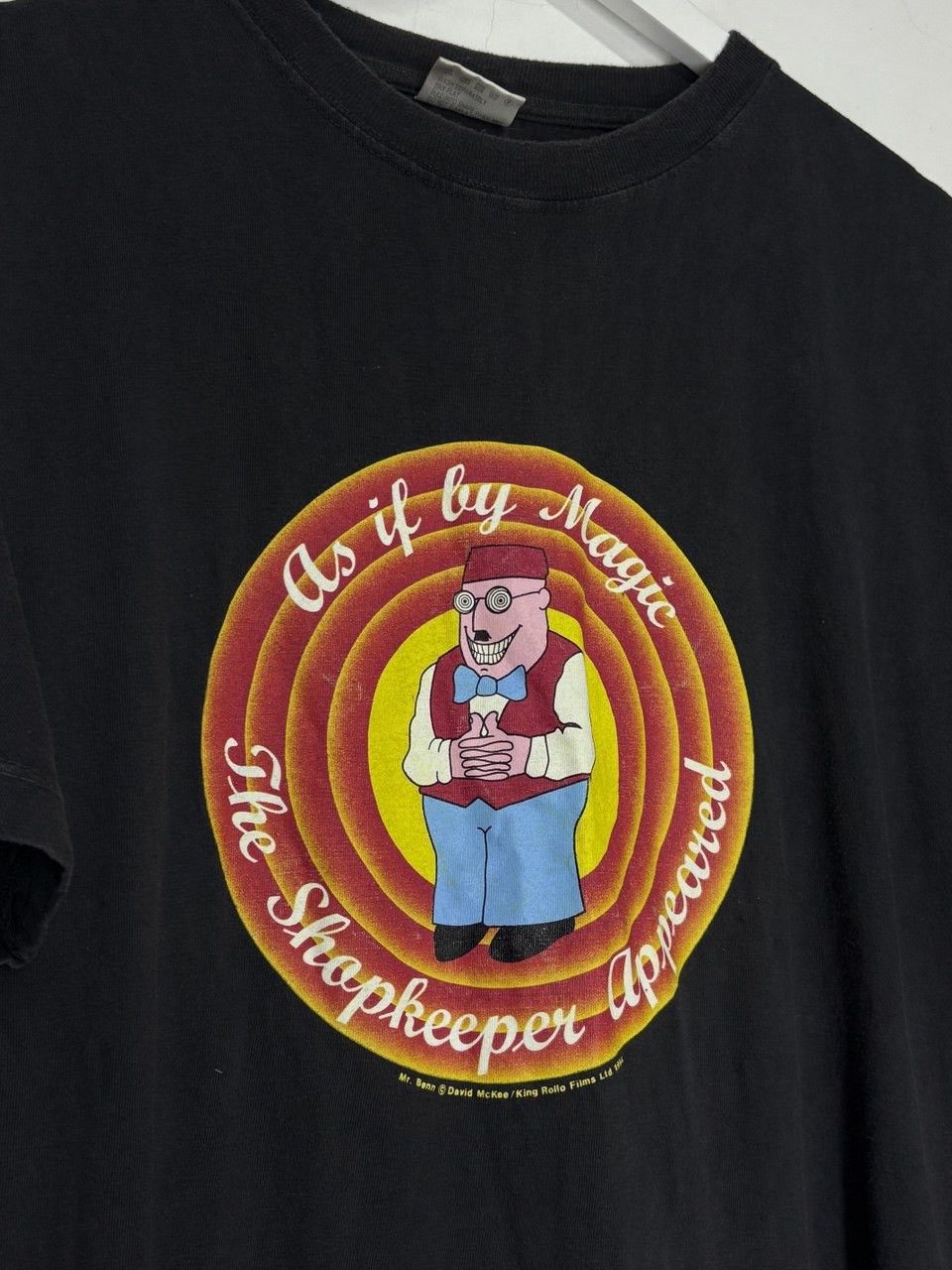 Other Mr. Benn 1993 Vintage Movie T-shirt Size US XL / EU 56 / 4 - 4 Thumbnail