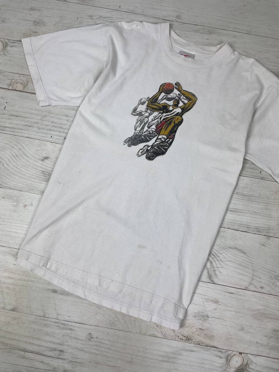Nike Vintage Nike Basketball 90s T-Shirt Jordan Size US M / EU 48-50 / 2 - 3 Thumbnail