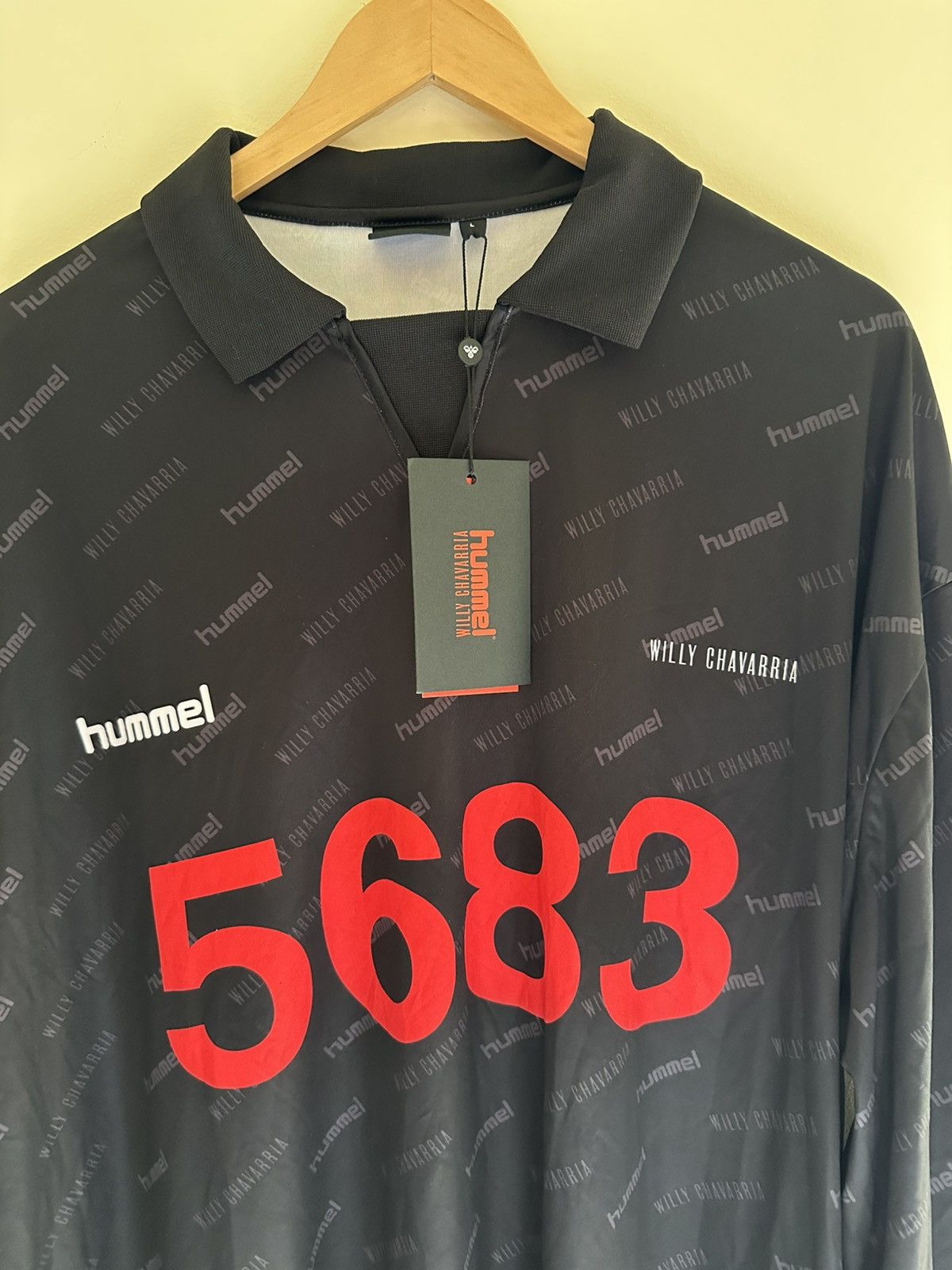 Willy Chavarria Willy Chavarria x Hummel Black Football Jersey Tee Size US L / EU 52-54 / 3 - 3 Thumbnail
