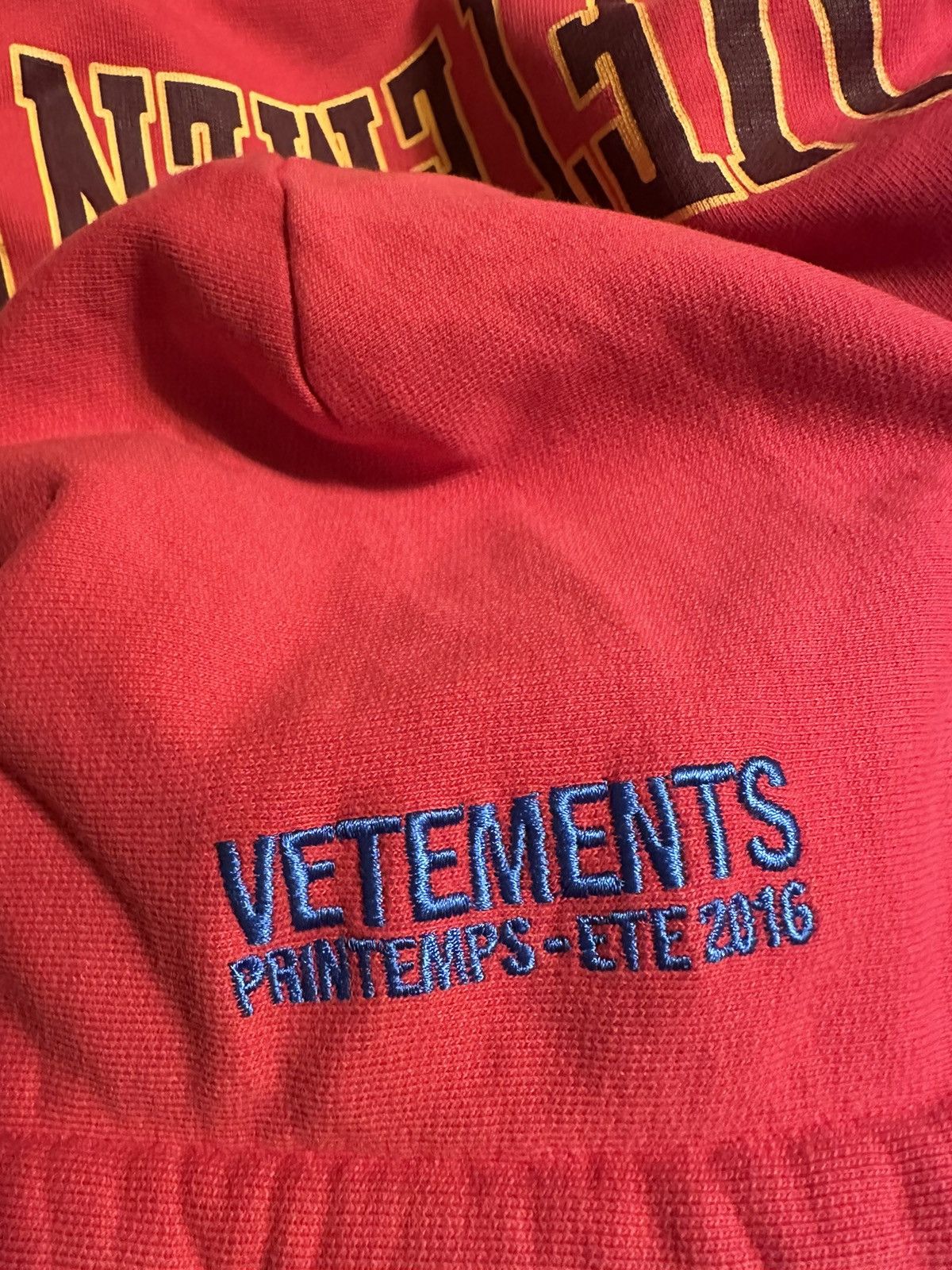 Champion × Vetements SS16 Reversible Hoodie Size US S / EU 44-46 / 1 - 5 Thumbnail
