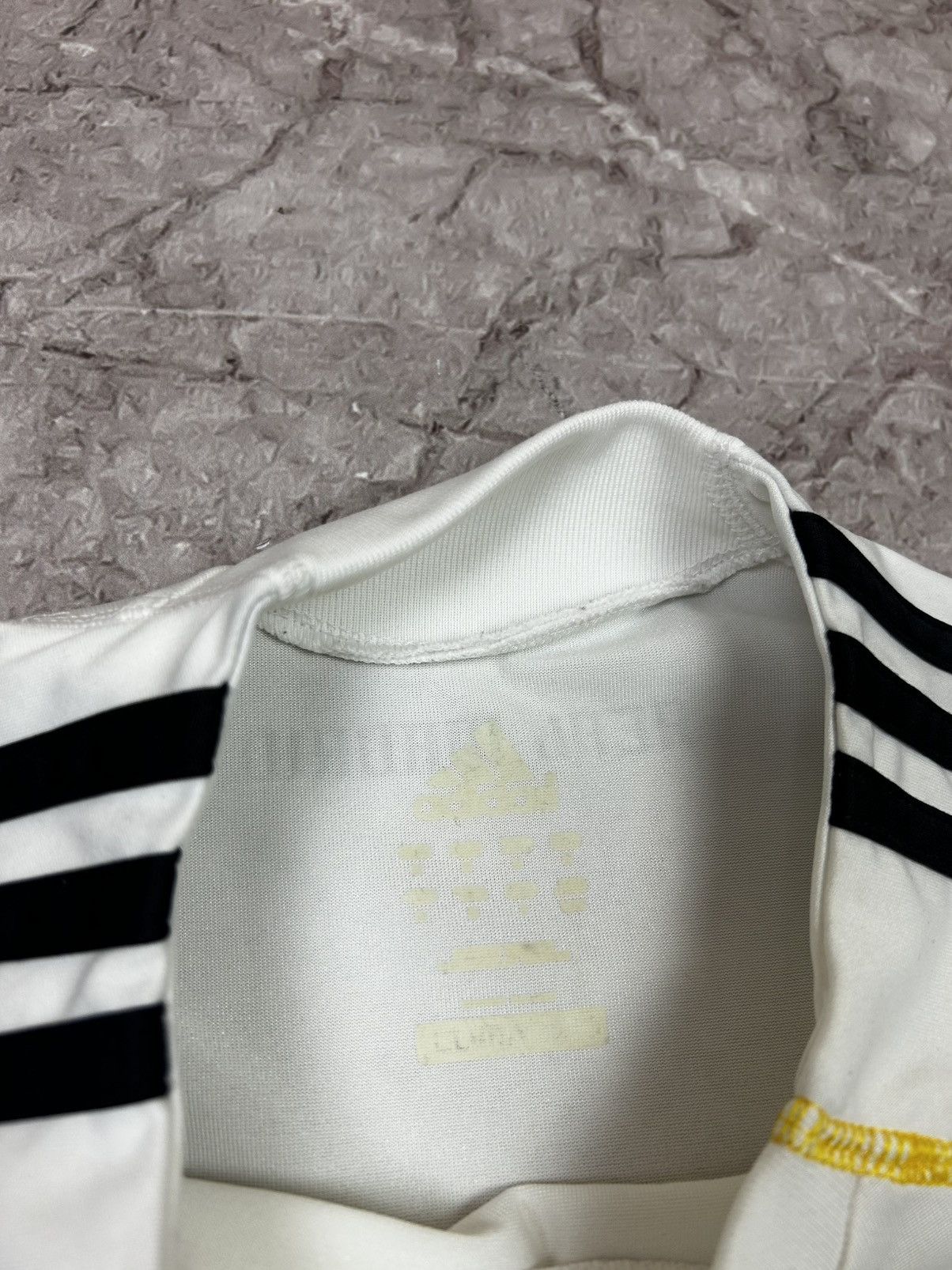 Adidas Adidas Real Madrid Jersey Size M Size US M / EU 48-50 / 2 - 7 Thumbnail