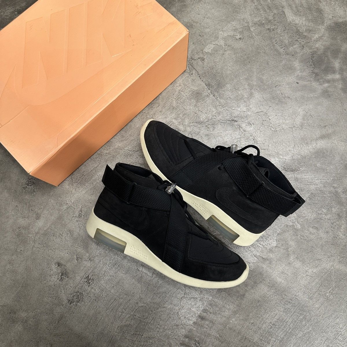 Fear of God × Nike Nike Air Fear Of God Raid ‘Black’ AT8087-002 Size US 11.5 / EU 44-45 - 1 Thumbnail