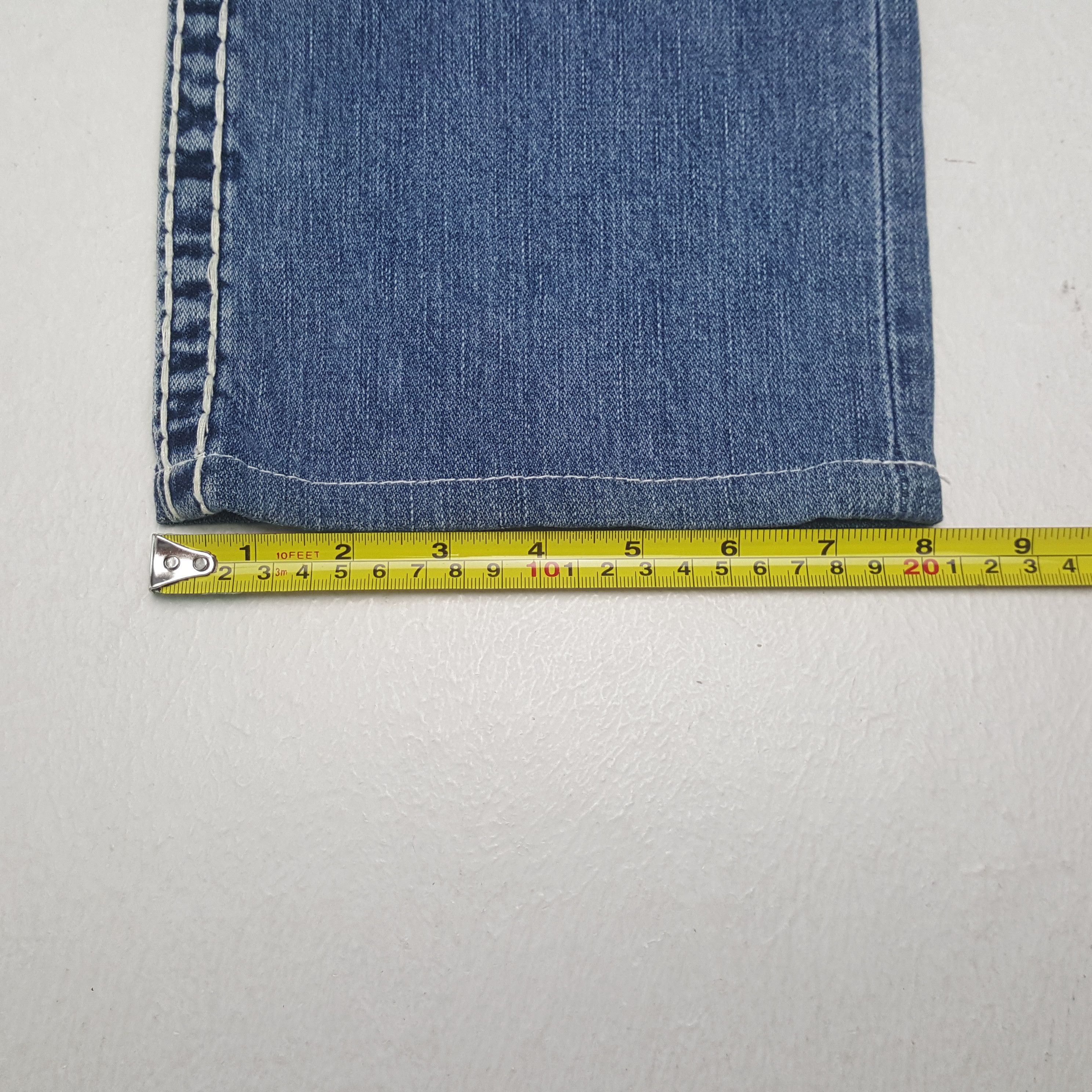 True Religion True Religion Streetwear Fashion Style Jeans C297N10 Size US 31 - 11 Thumbnail