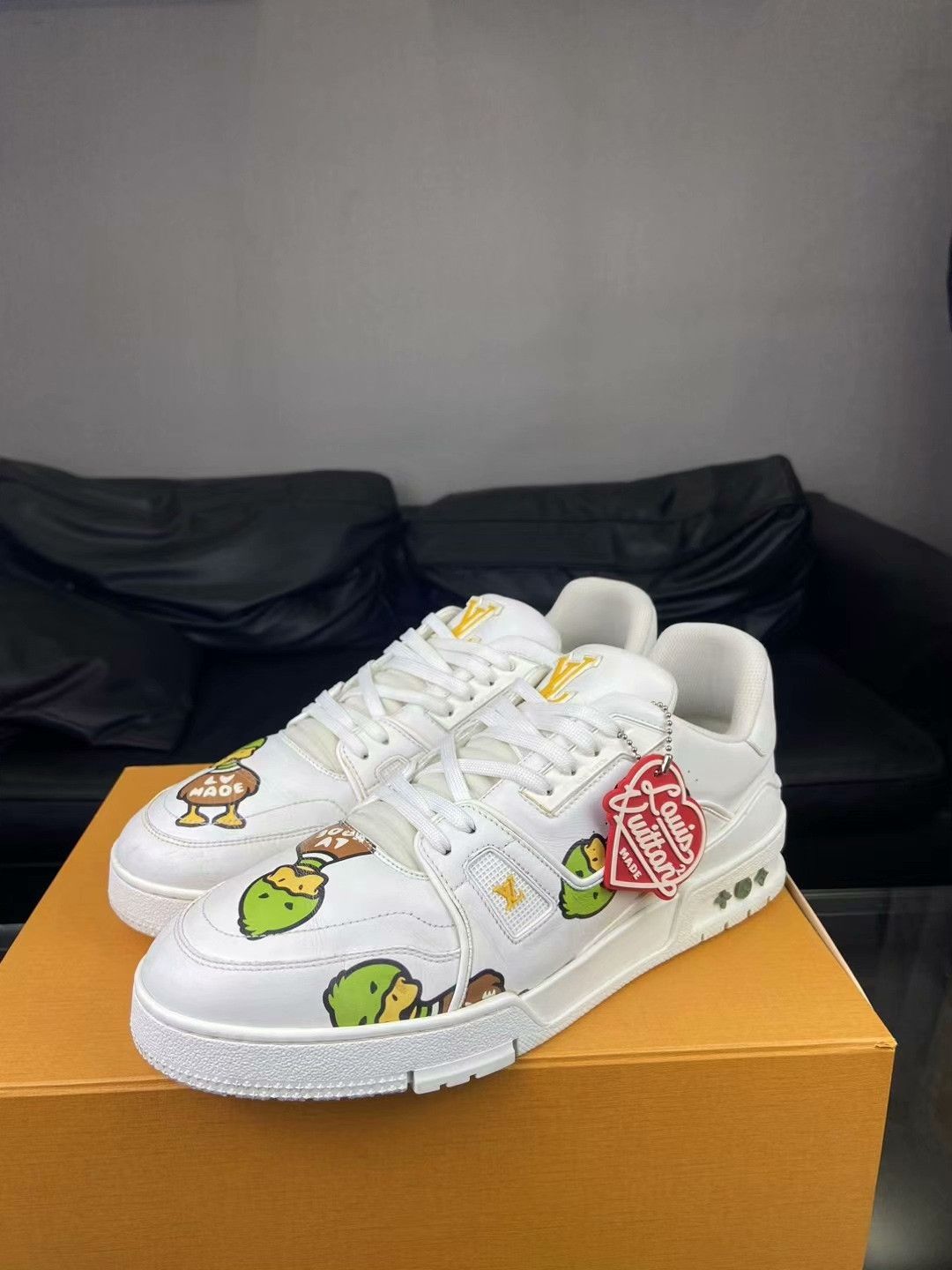 Louis Vuitton Louis Vuitton Collab Lowtop Sneakers 10 Men Size US 10 / EU 43 - 1 Thumbnail