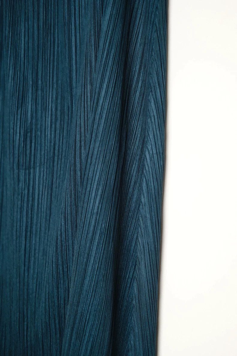 Issey Miyake issey miyake size:4 Peacock blue skirt Size 42" / US 20 - 8 Thumbnail