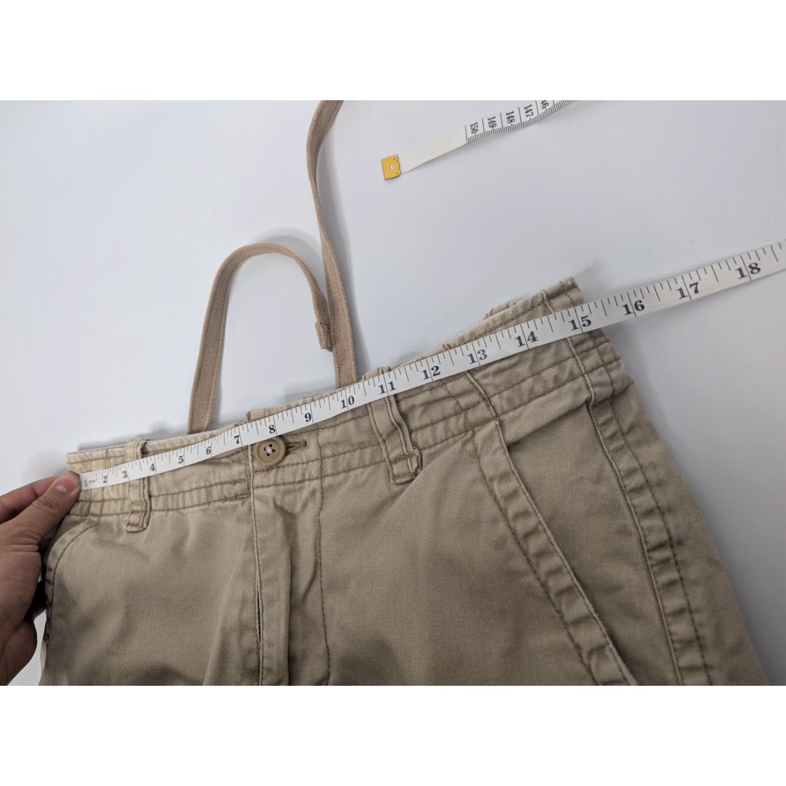Vintage VINTAGE Aéropostale Cargo Shorts Men’s 27 Khaki Tan Y2K Drawstring Paratrooper A87 Cargo Pant Shorts Beige Cotton Canvas Pocket Zipper Button Logo Men Size US 27 - 7 Thumbnail