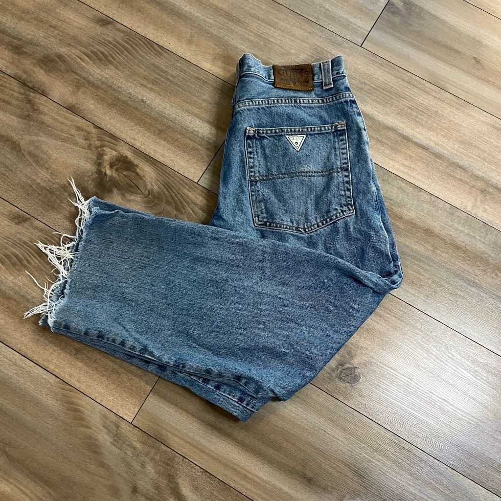 Guess Vintage Guess Light Blue Denim Jeans Men 31x26 Size US 31 - 1 Thumbnail