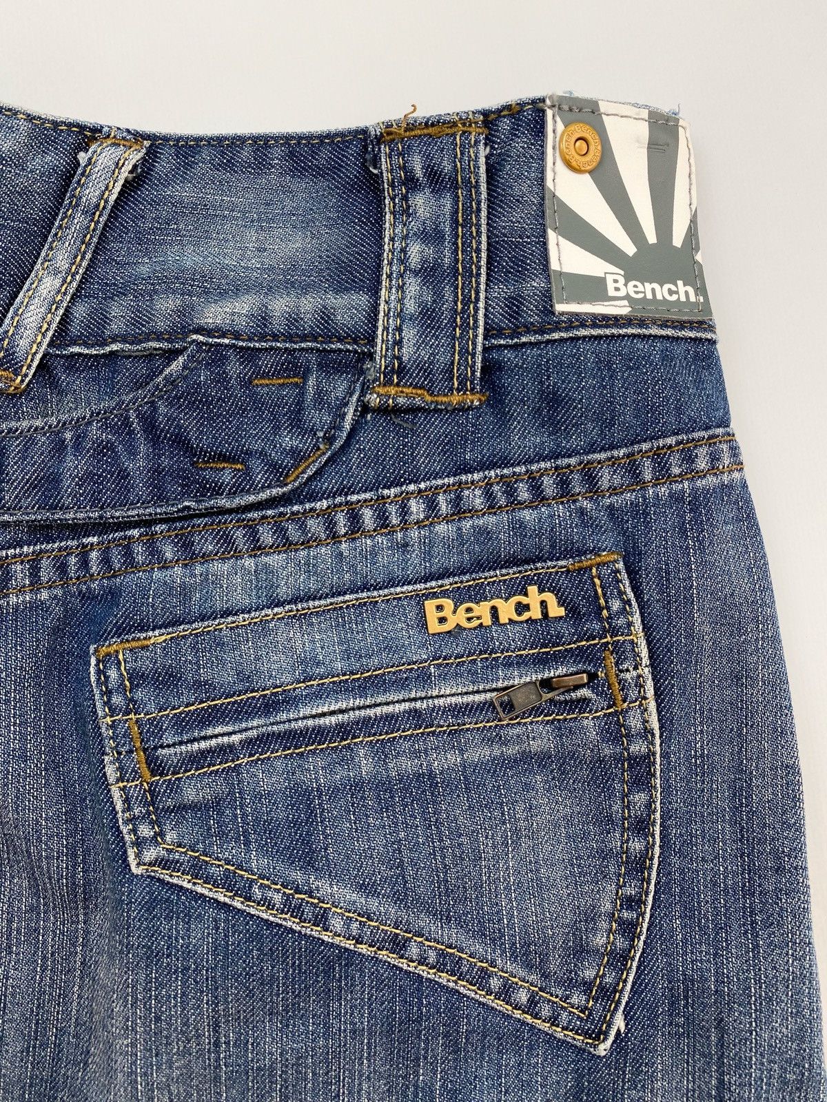 Bench Y2K Vintage Bench Washed Buckle Back Denim Mini Skirt Size 28" / US 6 / IT 42 - 5 Thumbnail